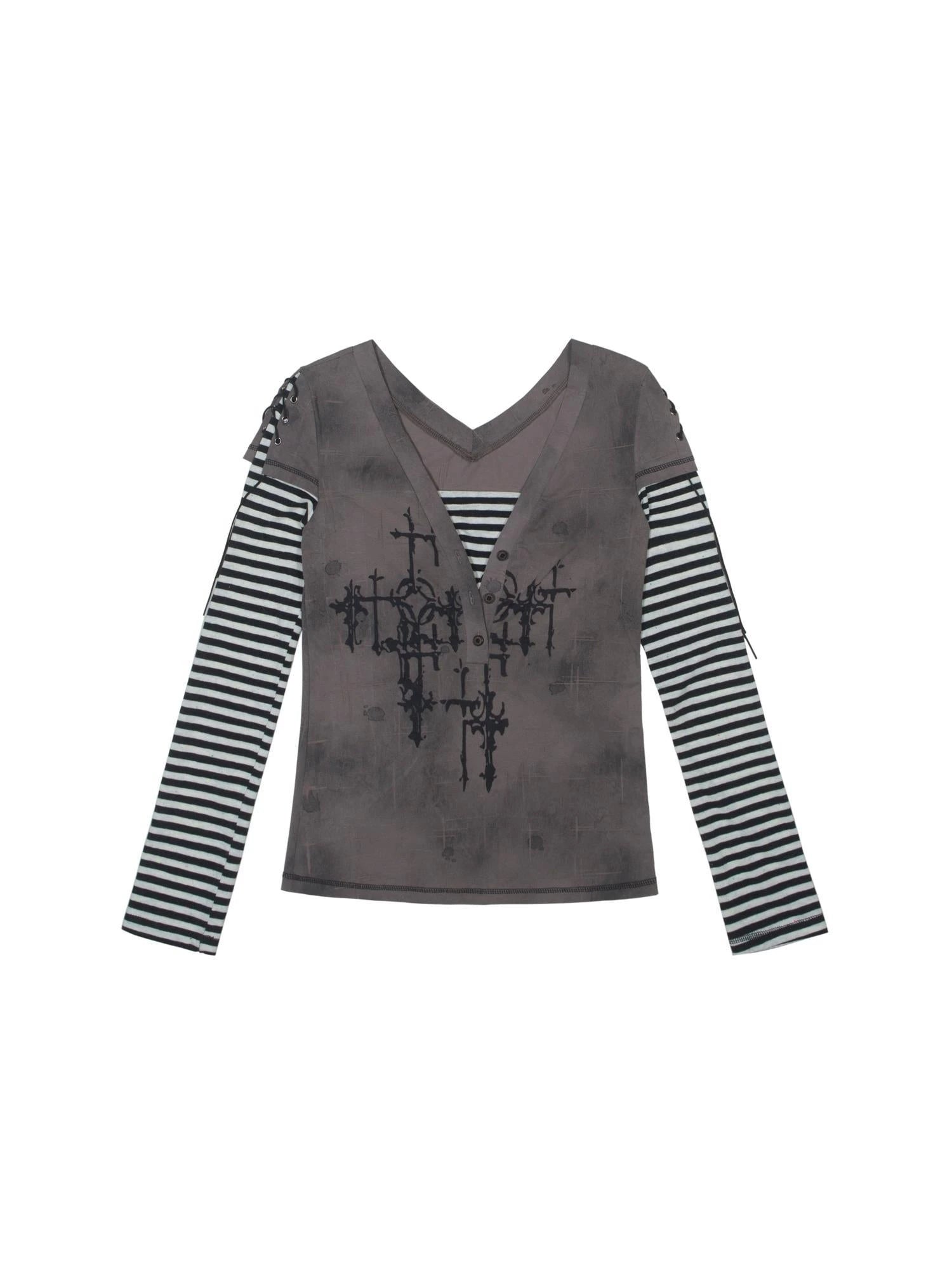 Ariadna Gothic Print V Neck Tee Punk Streetwear Women Top