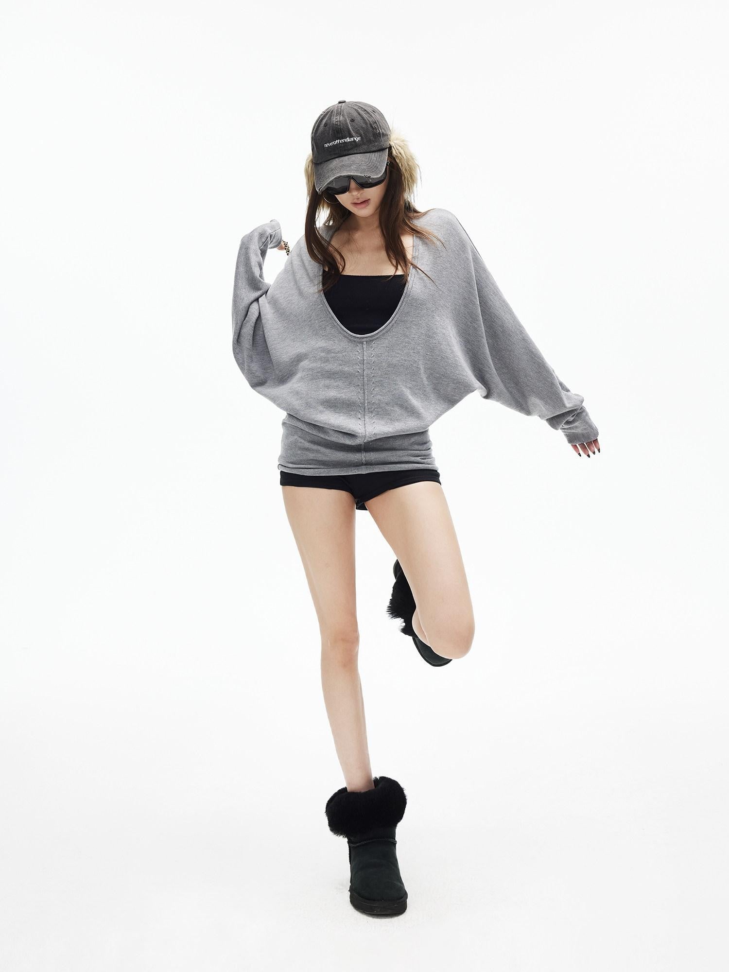 iamxiaa Deep U Neck Center Seam Batwing Sleeve Women&