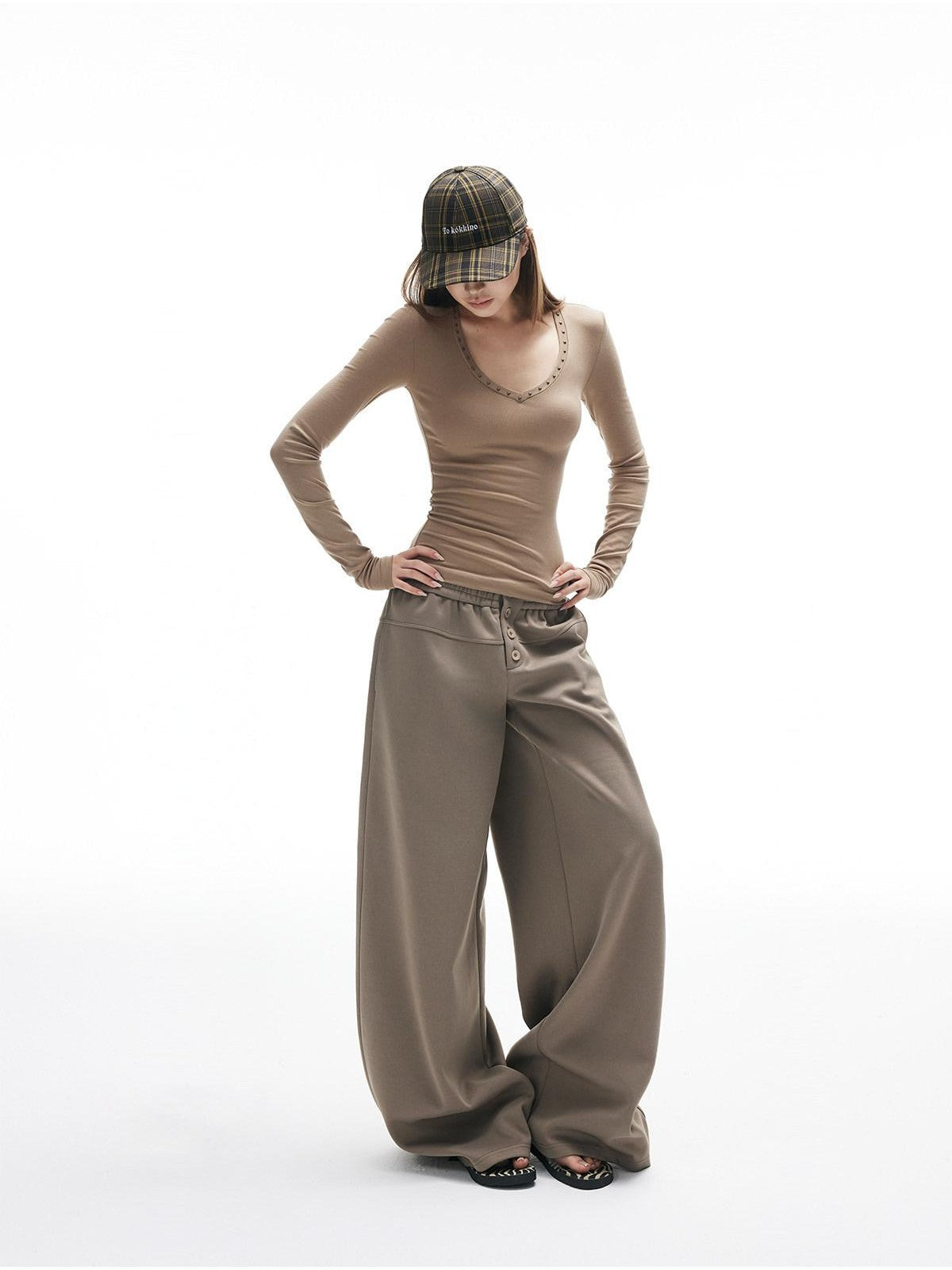 iamxiaa Heart V-neck Rhinestone Studded Women&