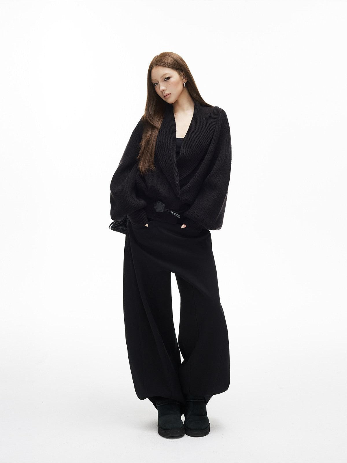 iamxiaa Minimalist Panelled Curved Seam No Fly Low Rise Women&
