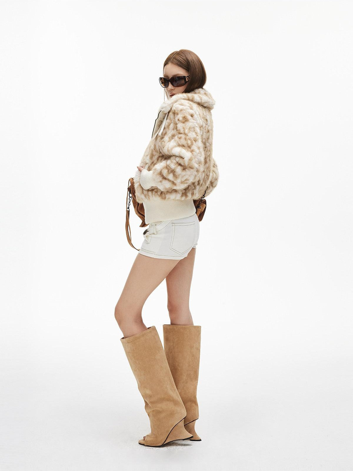 iamxiaa White Coffee Ombre Foldable Stand Collar Leather Tab Women&