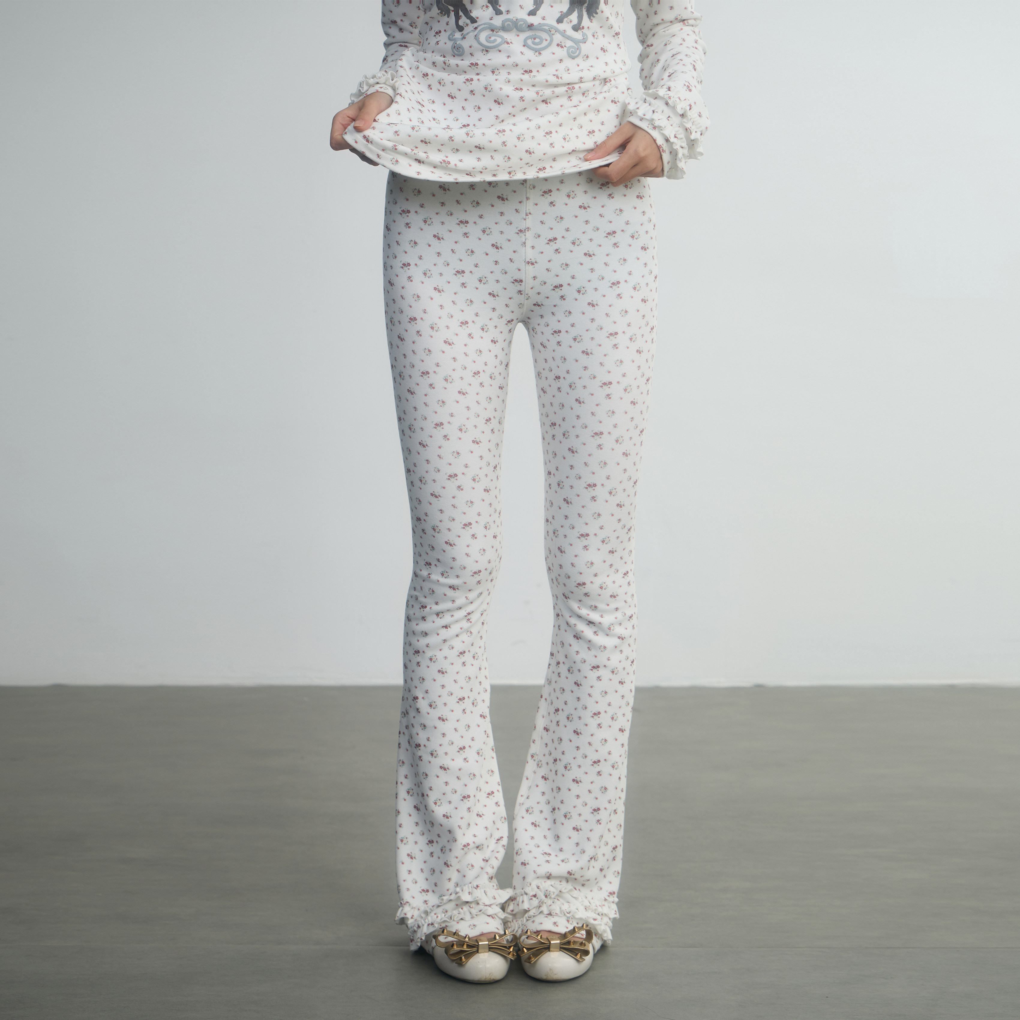 in_two_twos_Derong_Allover_Floral_Micro_Flare_Women&