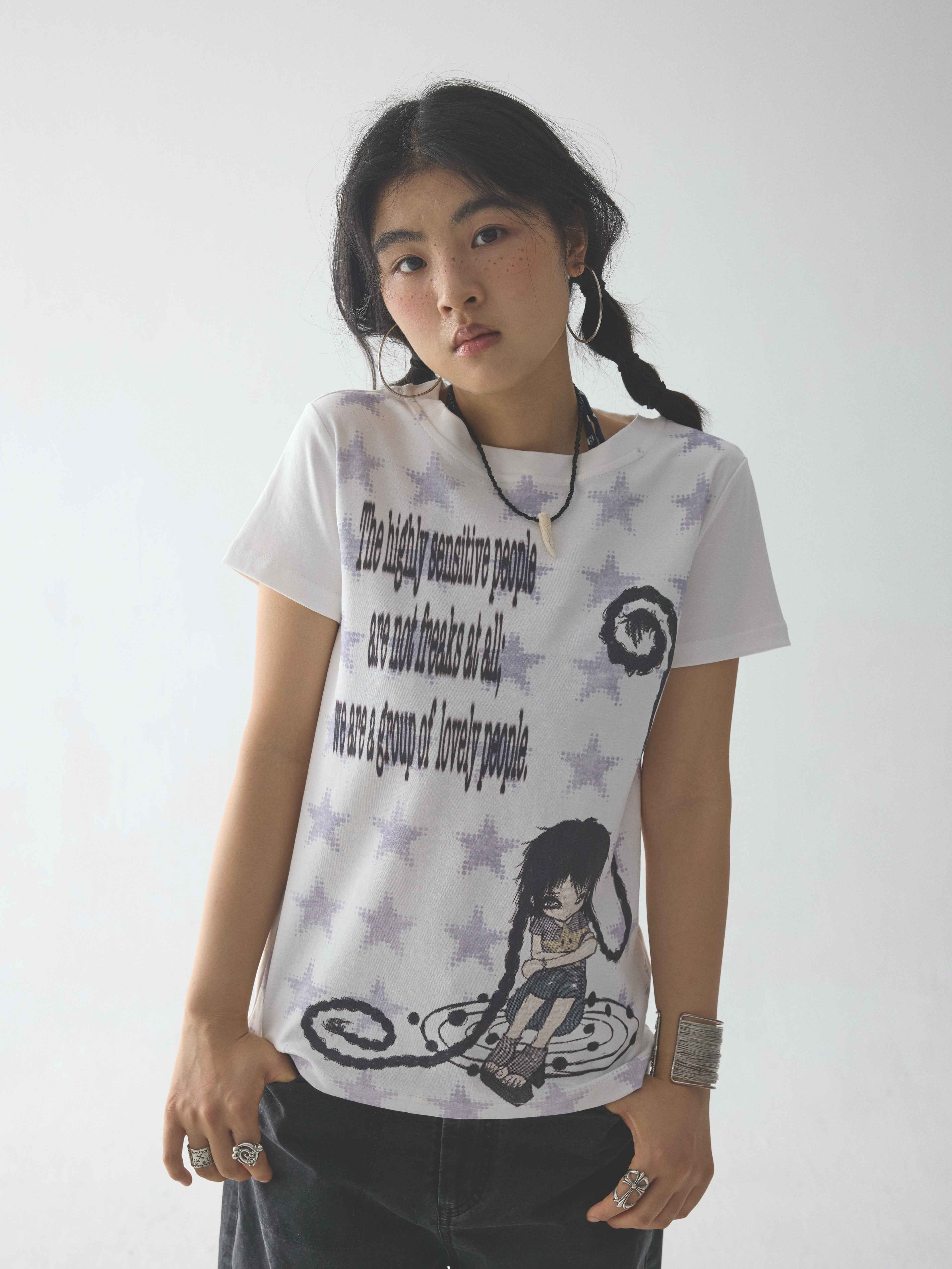 in_two_twos_Rolled_Hem_Comic_Star_Print_Women&