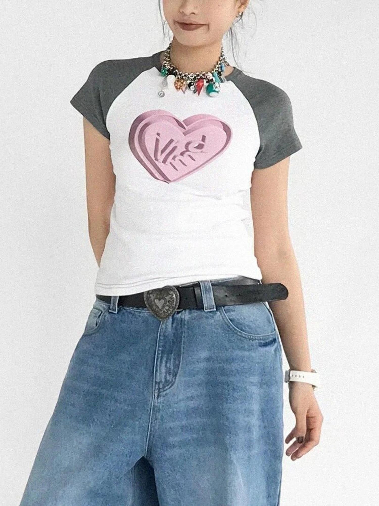 3D Heart Digital Print Fitted Crop Tee Y2K