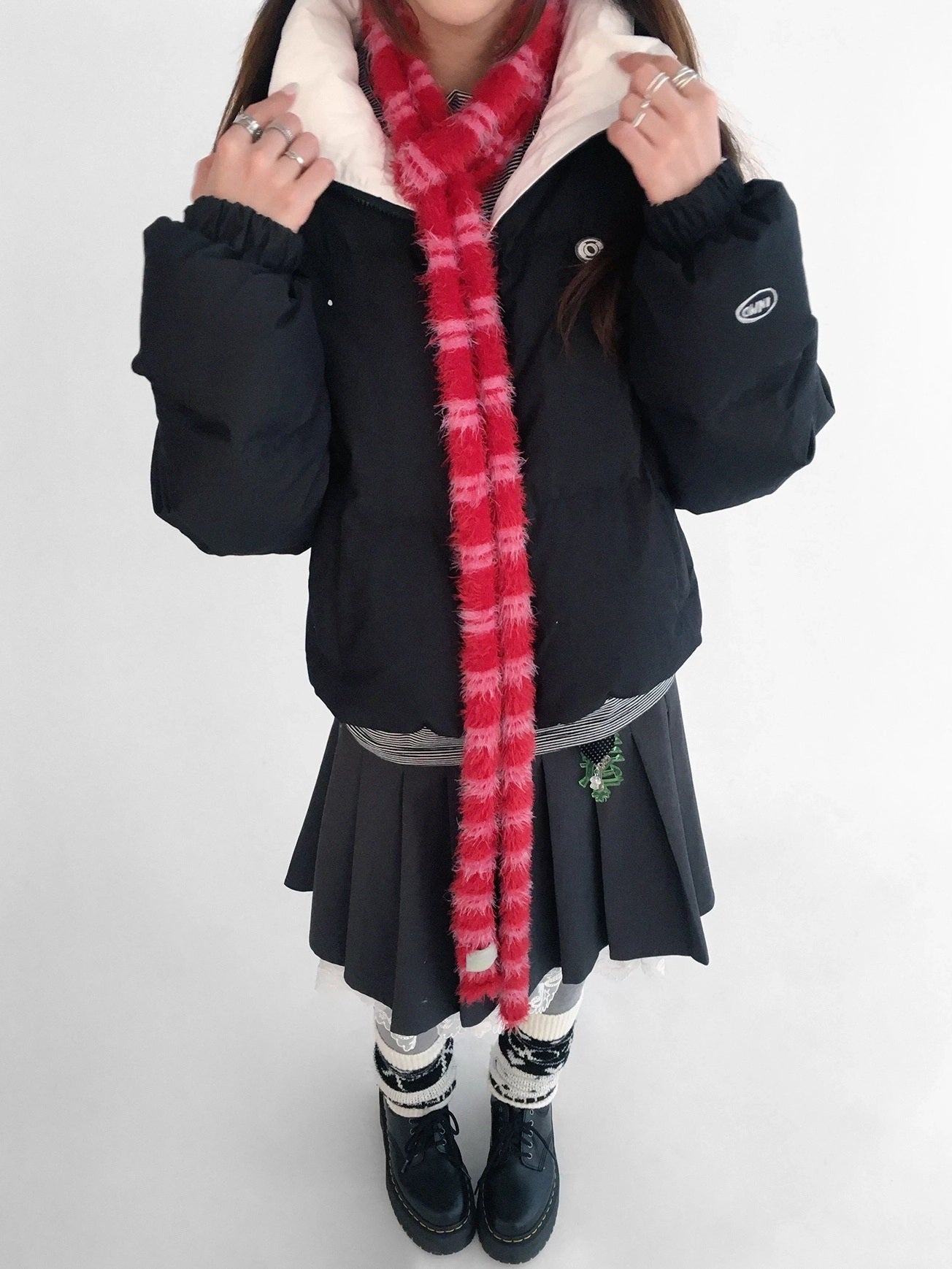 innomoood 90% White Duck Down Handpainted Print Loose Short Casual Women Down Jacket