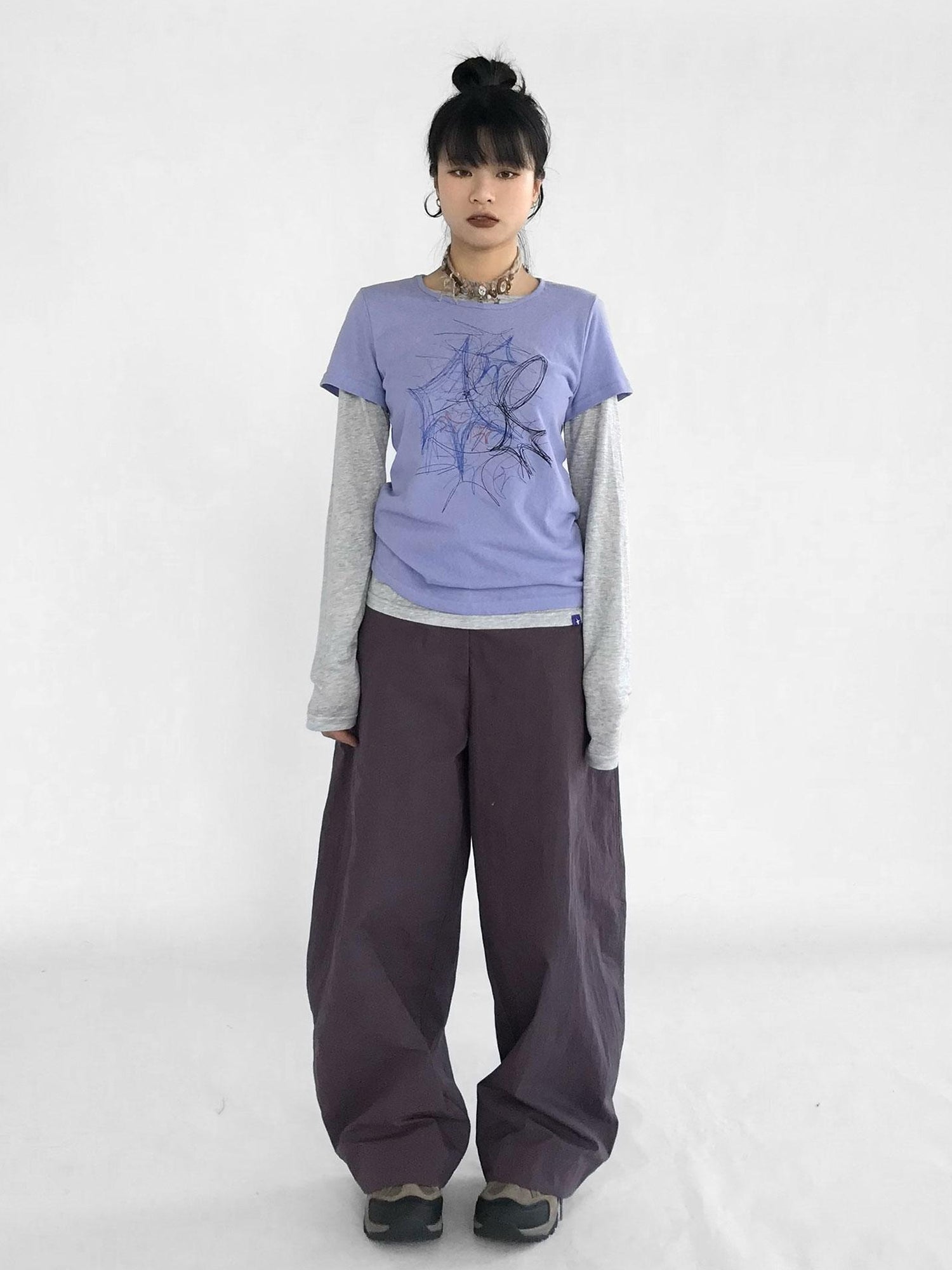 innomoood Doodle Line Graphic Tee And Long Sleeve Two Piece Set