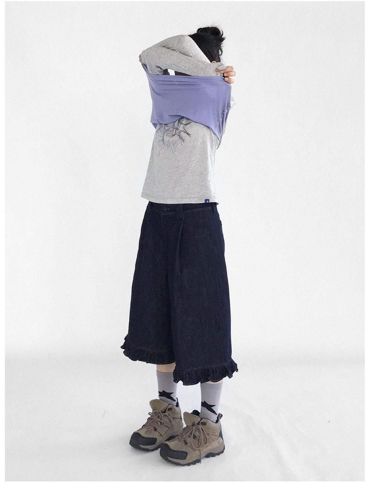 innomoood Doodle Line Graphic Tee And Long Sleeve Two Piece Set