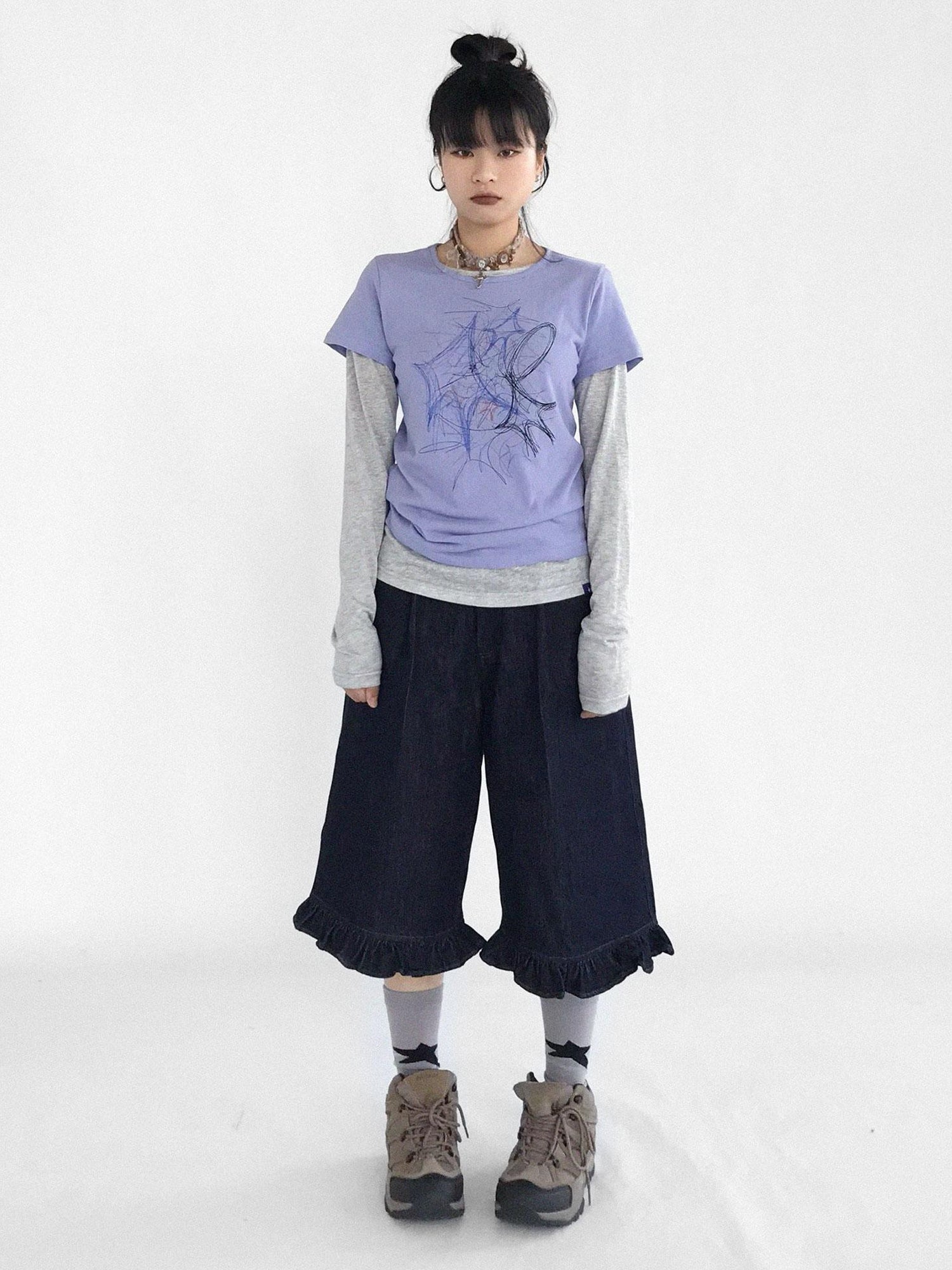 innomoood Doodle Line Graphic Tee And Long Sleeve Two Piece Set