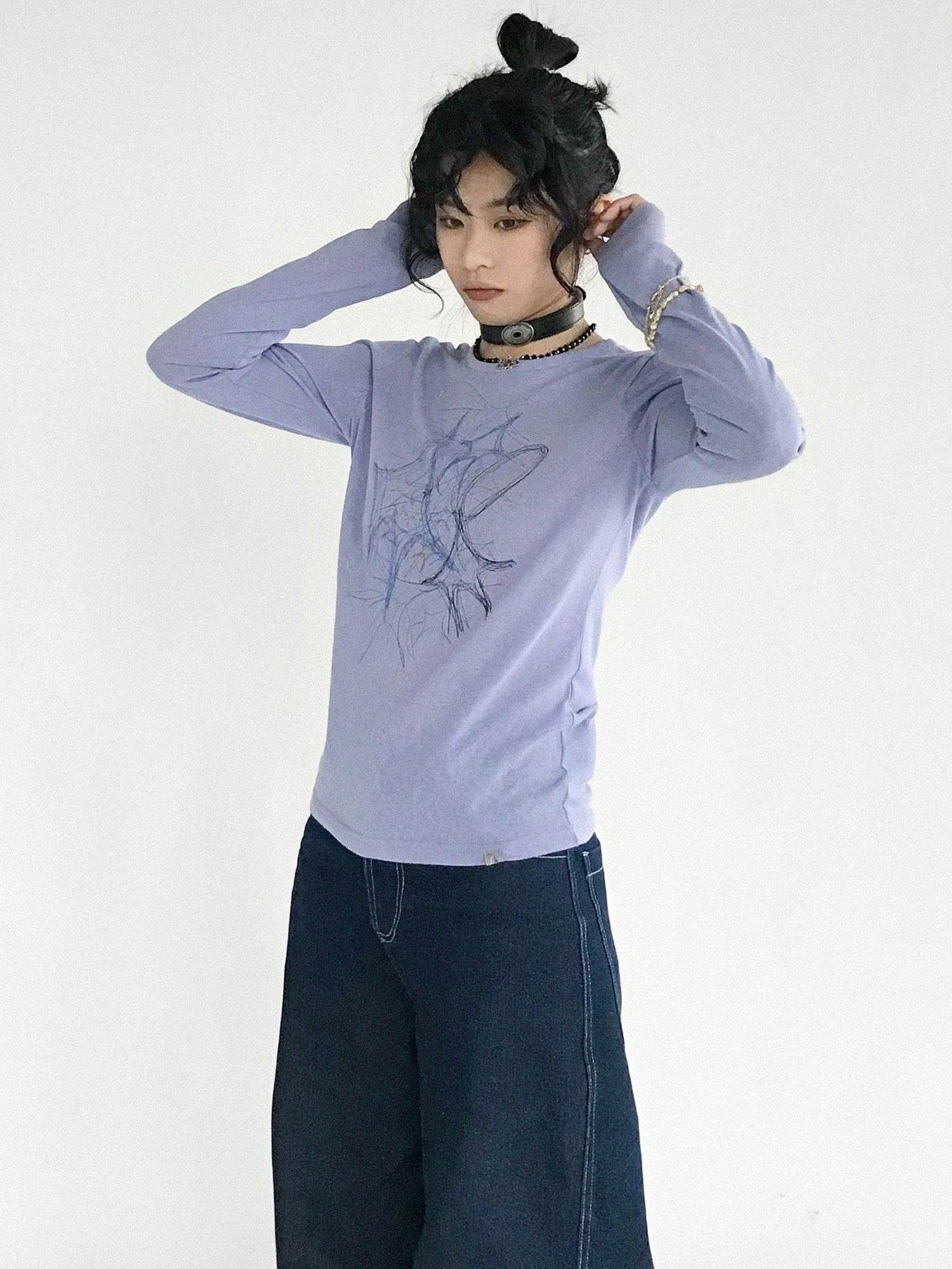 innomoood Doodle Line Graphic Tee And Long Sleeve Two Piece Set