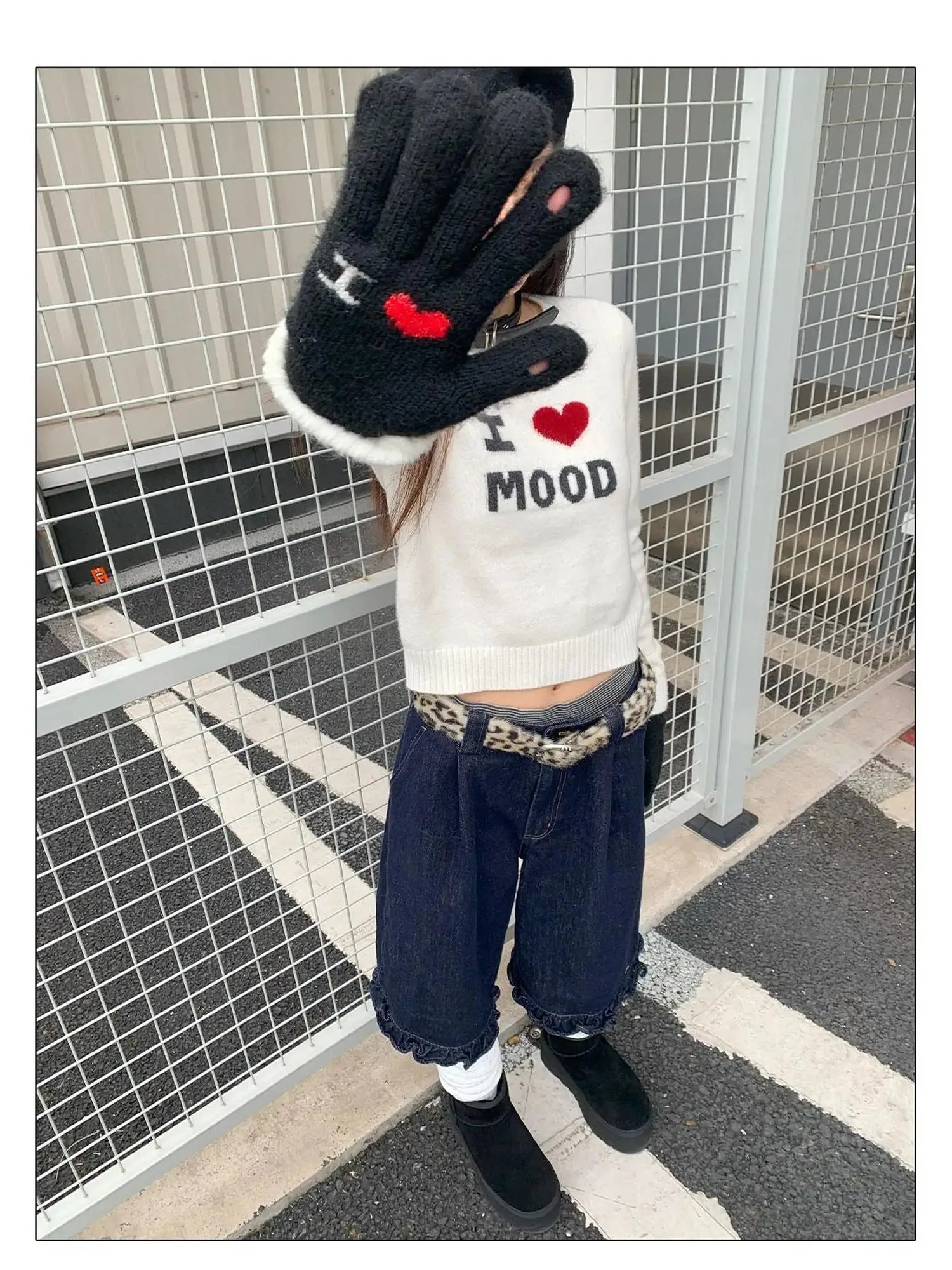 Emotional Touchscreen Wool Gloves With Heart Pattern