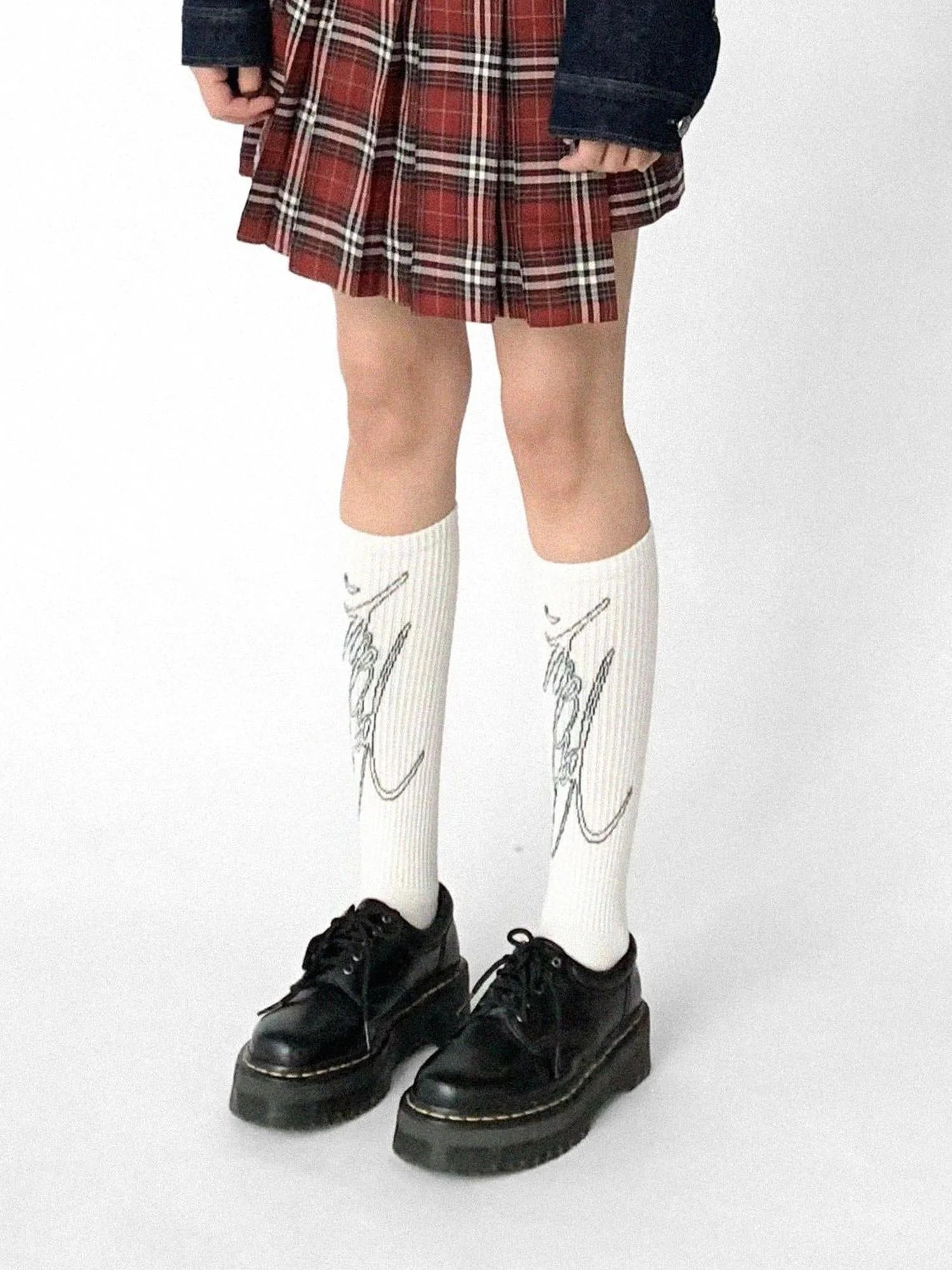 Handwritten Line Pattern Socks