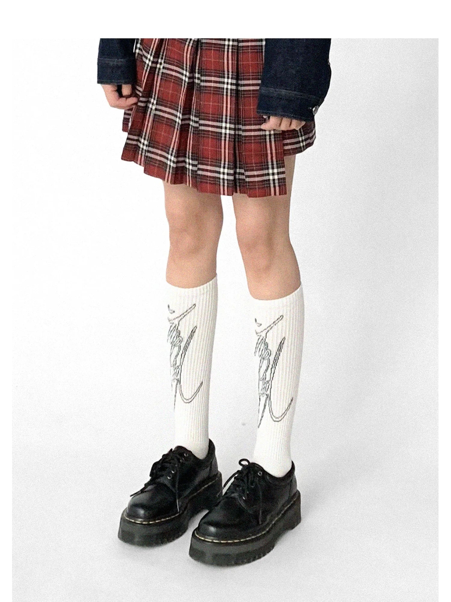 Handwritten Line Pattern Socks