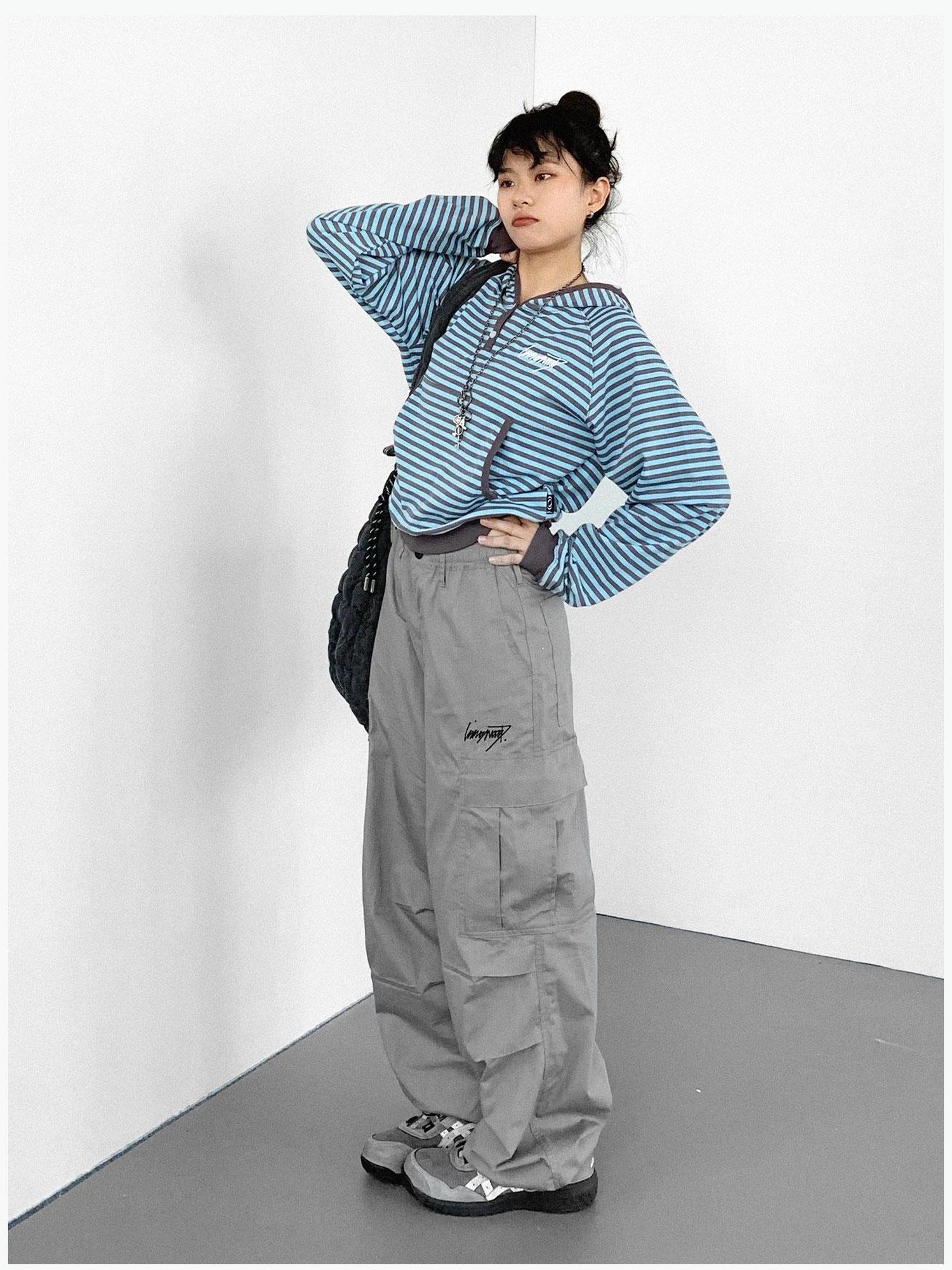 innomoood Heavy Duty Adjustable Cargo Parachute Pants