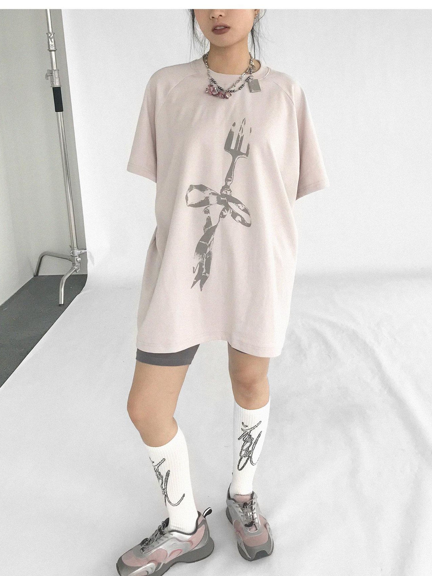 innomoood Lightweight Breathable Love Is A Gift T-Shirt