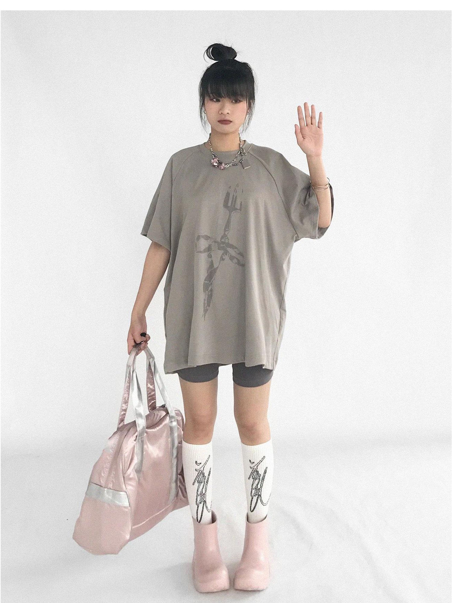 innomoood Lightweight Breathable Love Is A Gift T-Shirt