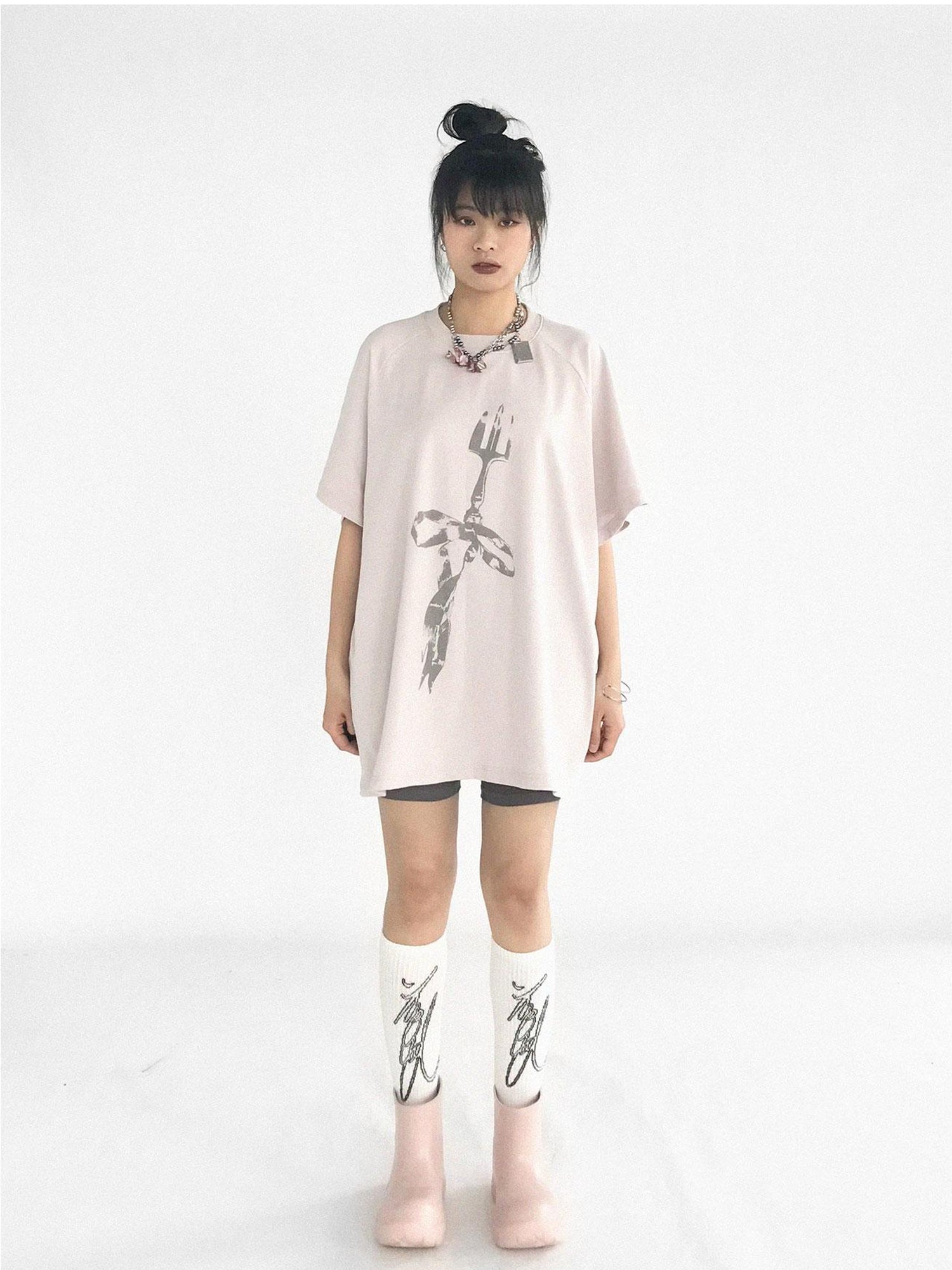 innomoood Lightweight Breathable Love Is A Gift T-Shirt