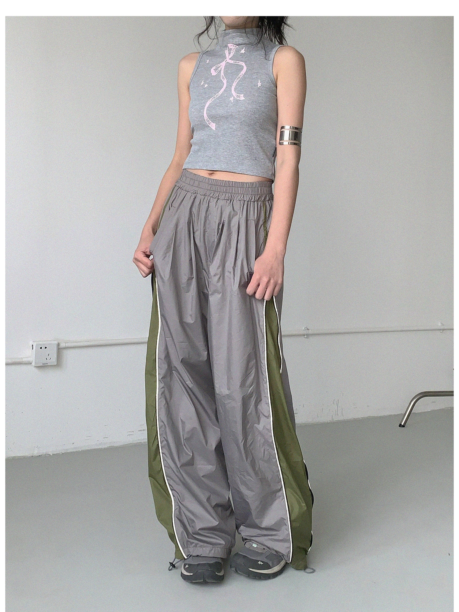 innomoood Lightweight Reflective Contrast Zip Outdoor Sports Pants