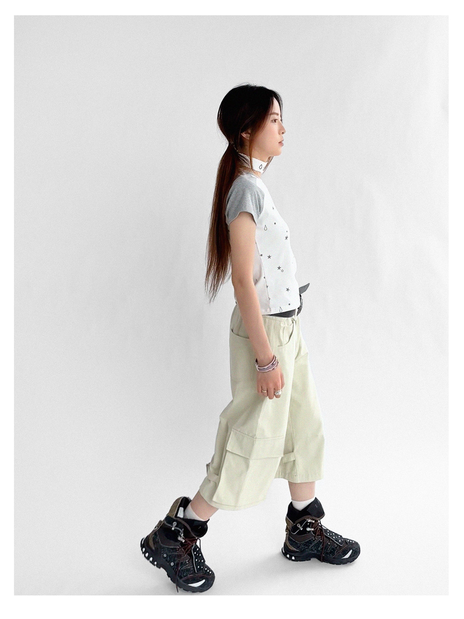 innomoood Low Rise Wide Leg Trousers with Adjustable Pockets in Ice Mint