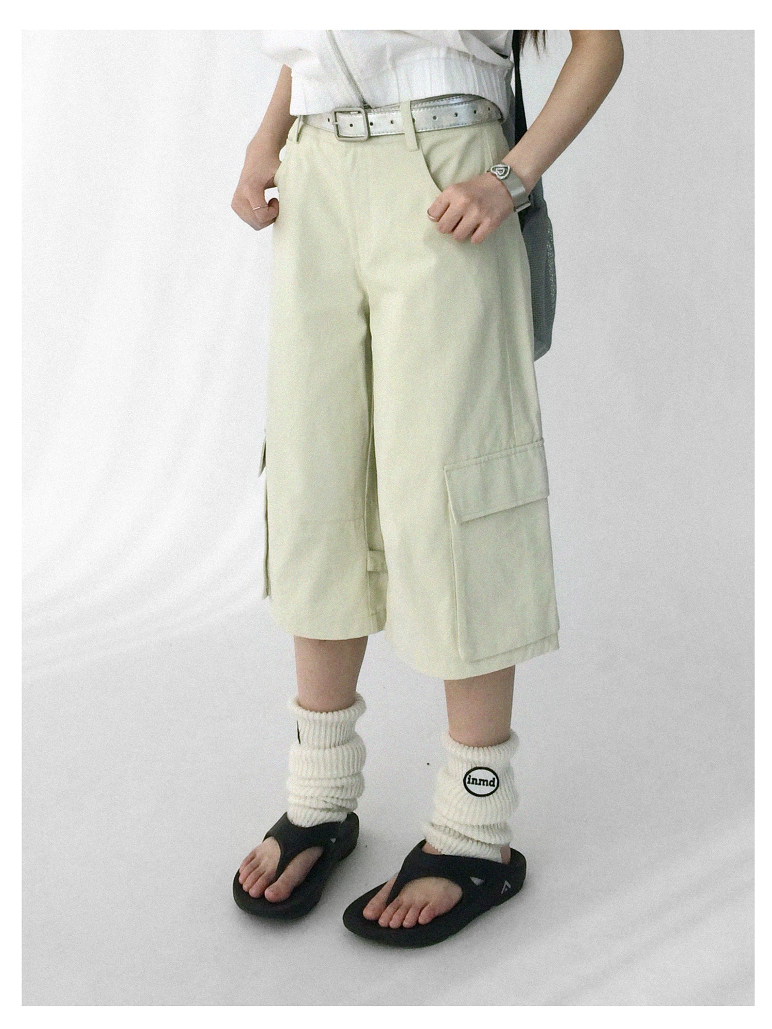 innomoood Low Rise Wide Leg Trousers with Adjustable Pockets in Ice Mint