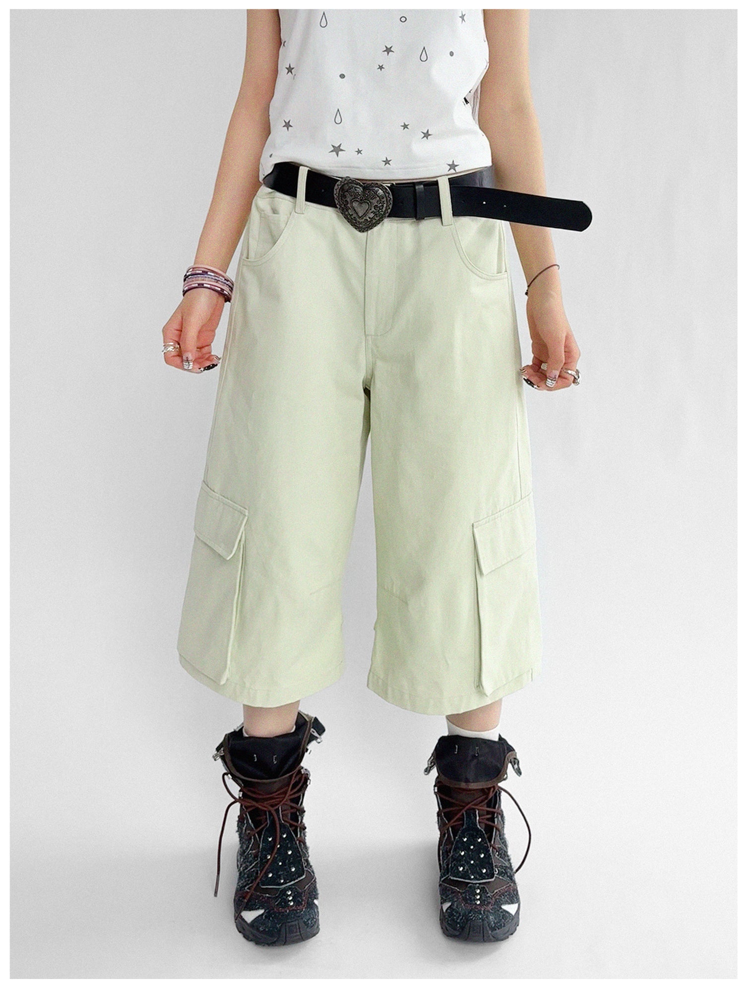 innomoood Low Rise Wide Leg Trousers with Adjustable Pockets in Ice Mint