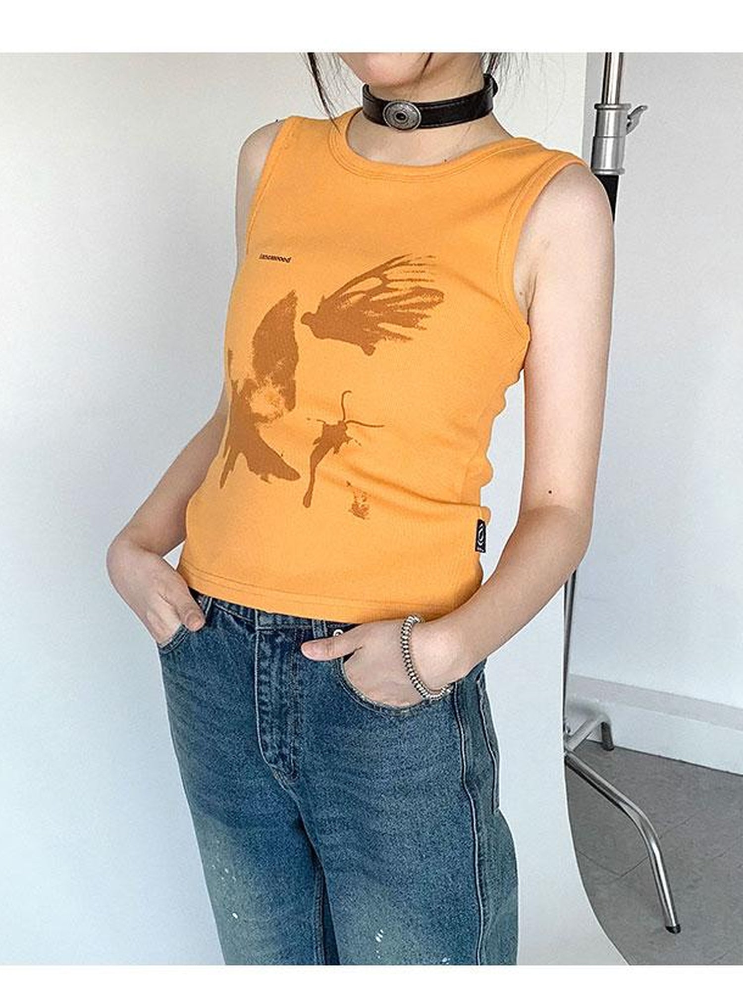 innomoood Moth Print Sleeveless Stretch Vest