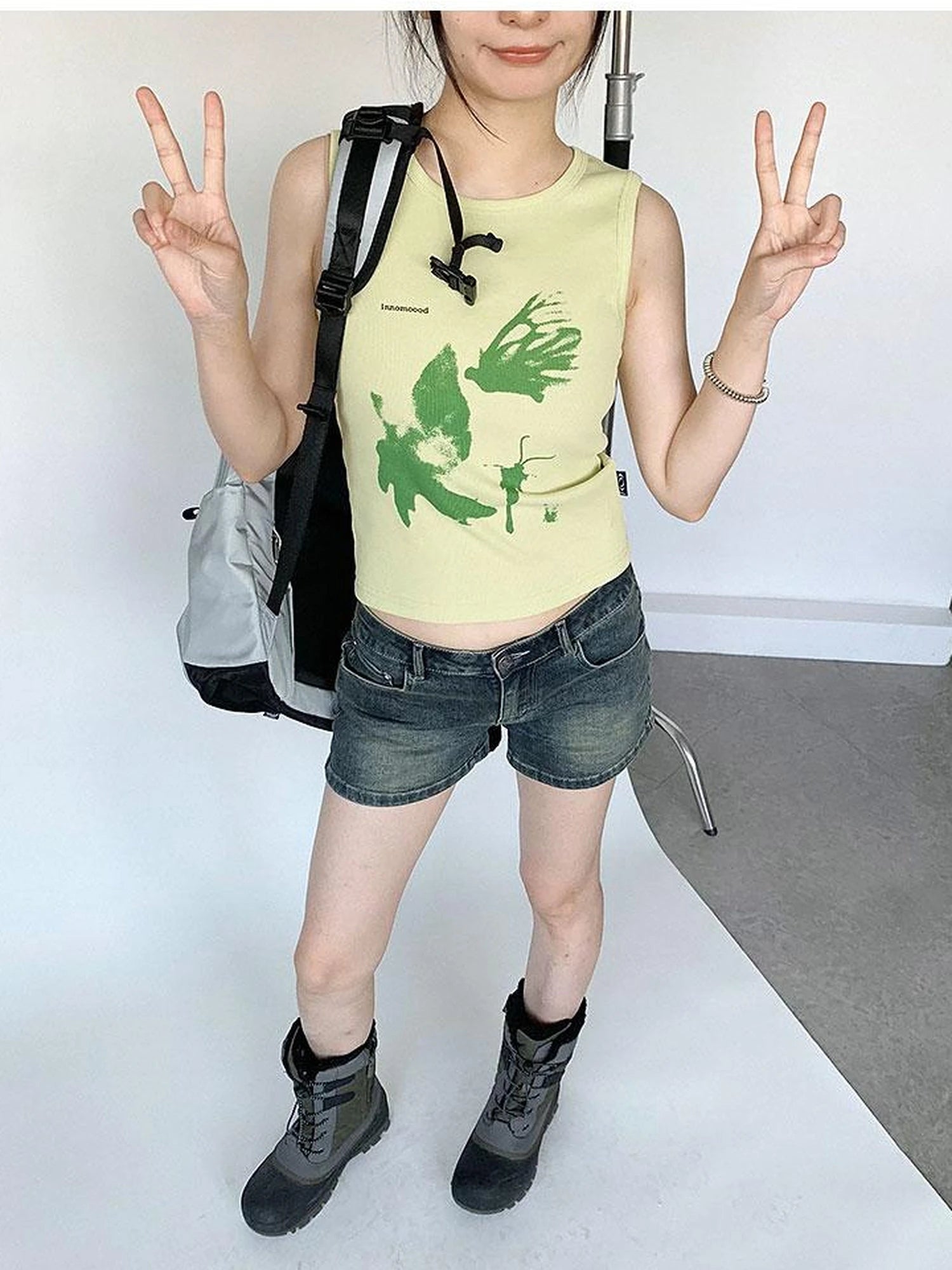 Moth Print Sleeveless Stretch Vest