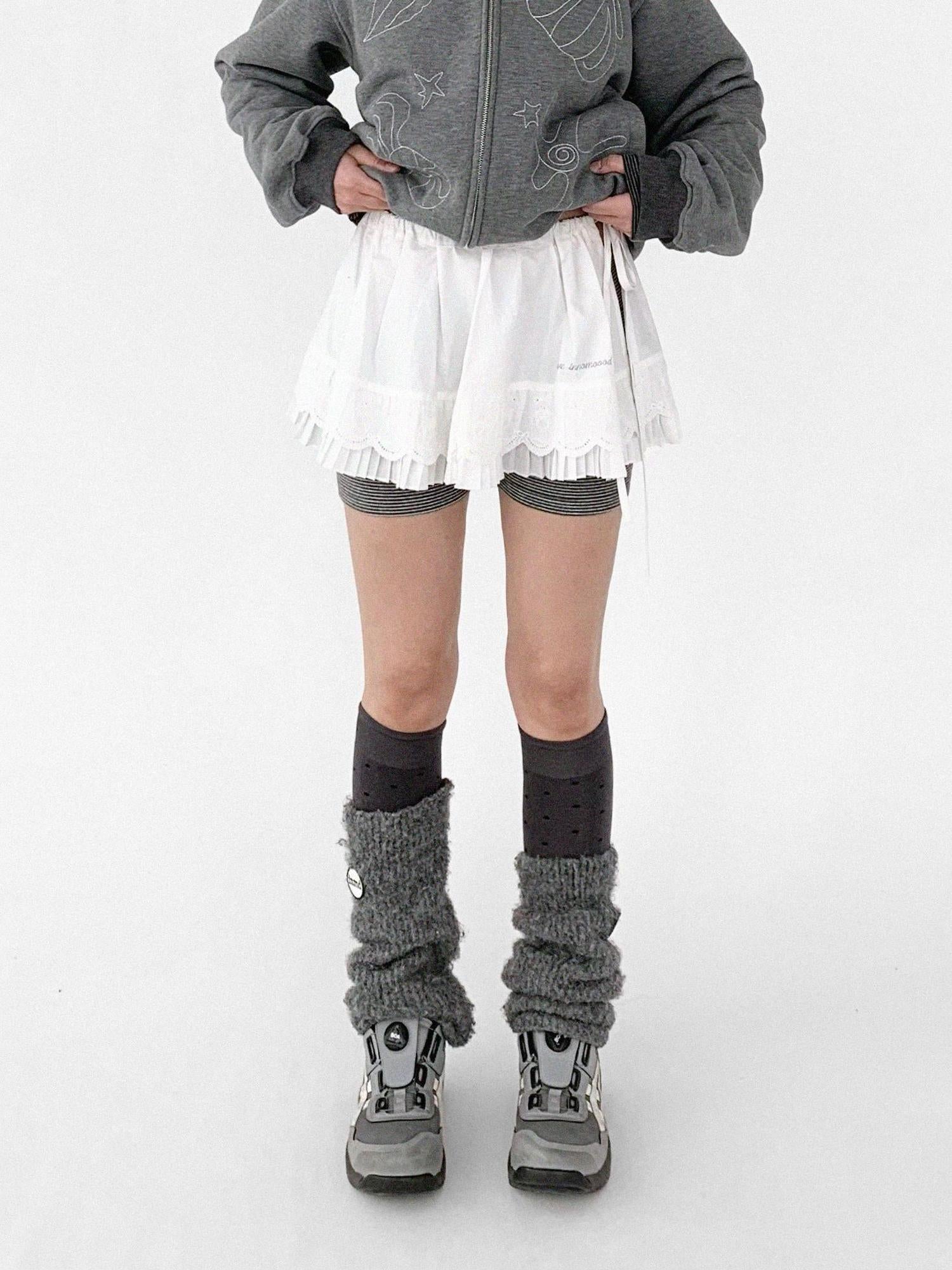 innomoood Pleated Skirt With Bear Embroidery And Dot Mesh Overlay