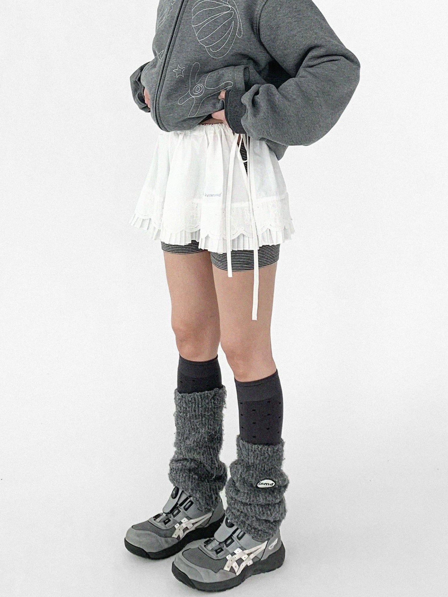 innomoood Pleated Skirt With Bear Embroidery And Dot Mesh Overlay