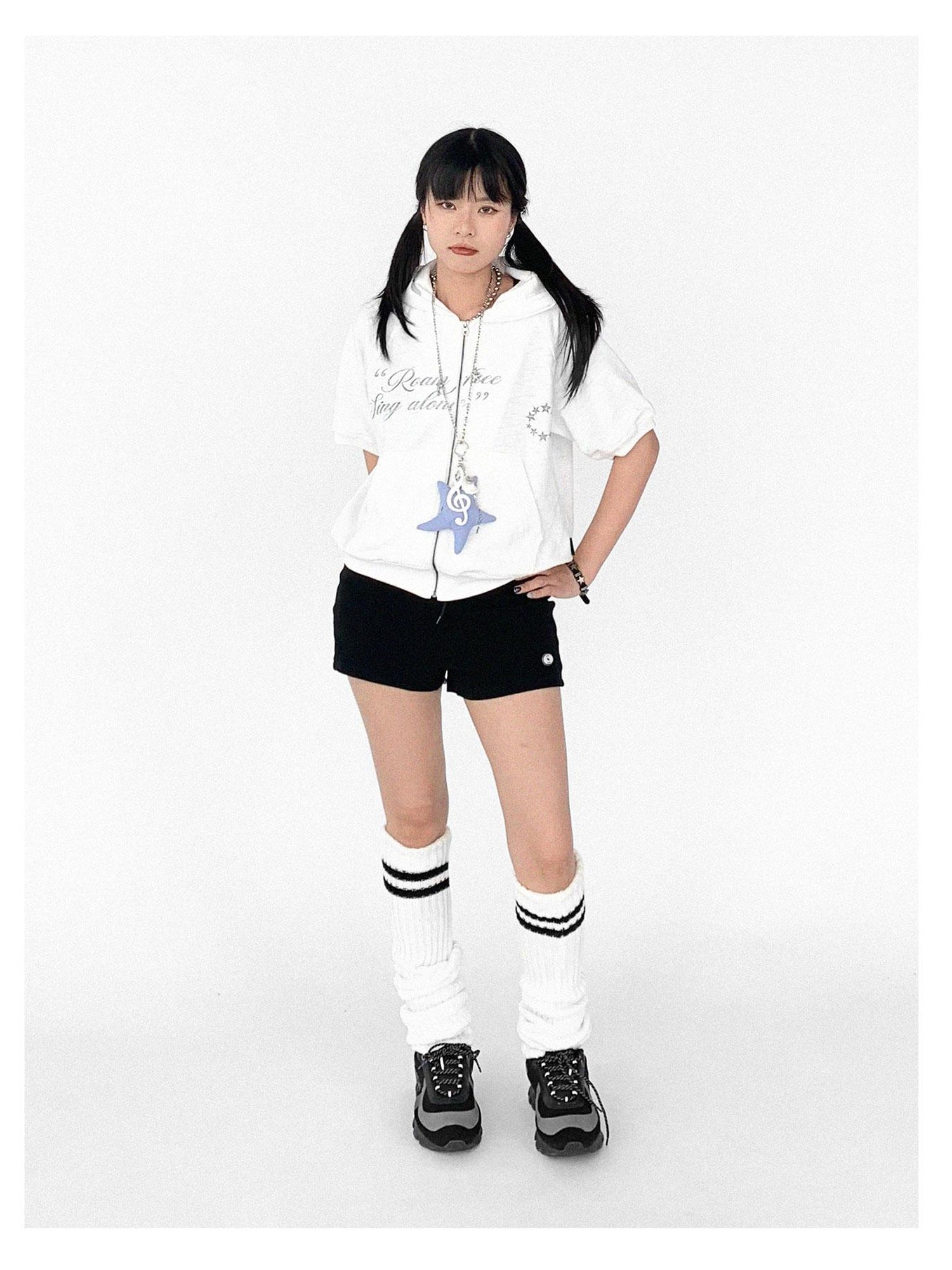 innomoood Shell Note Star Pendant Necklace