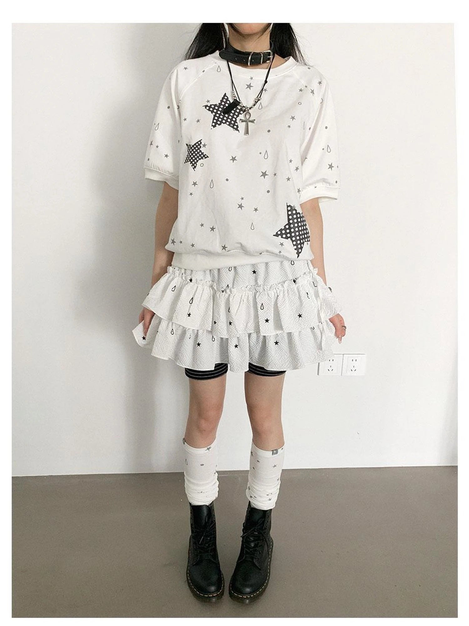 Star Drip Print Bubble Sleeve Tee