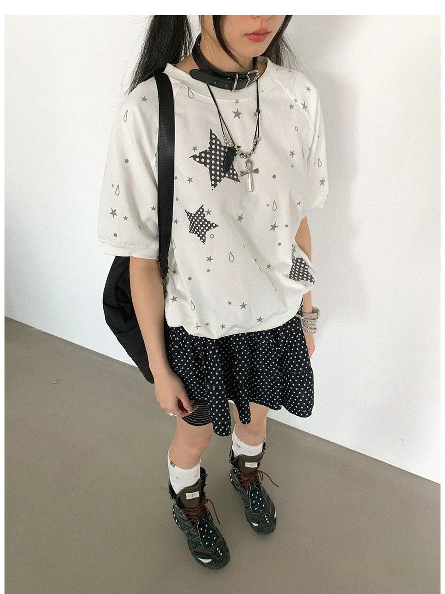 Star Drip Print Bubble Sleeve Tee