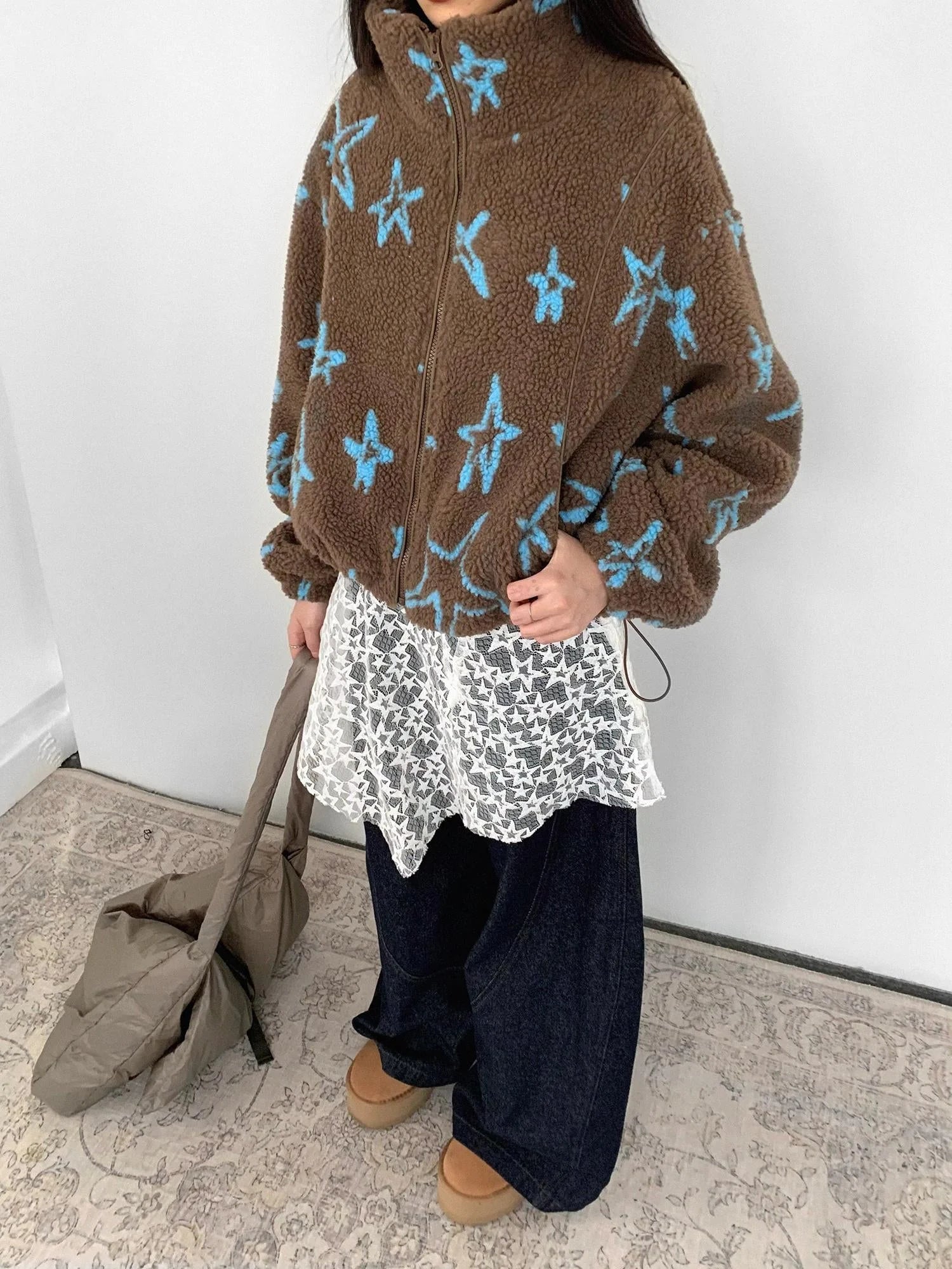 Star Embroidered Collar Scarf Shearling Cropped Jacket