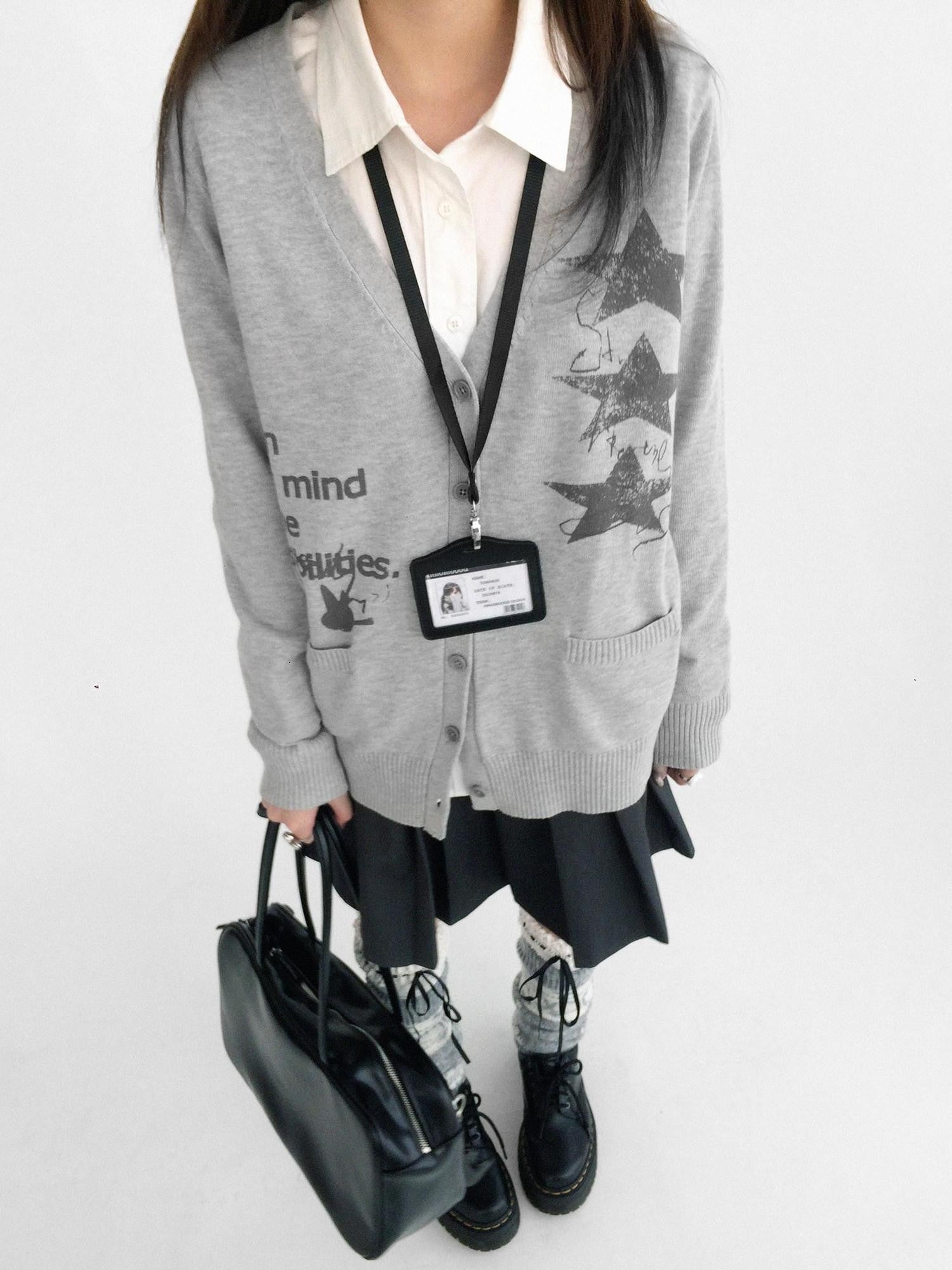 innomoood Star Print Cartoon V-neck Loose Fit Long Sleeve Women&