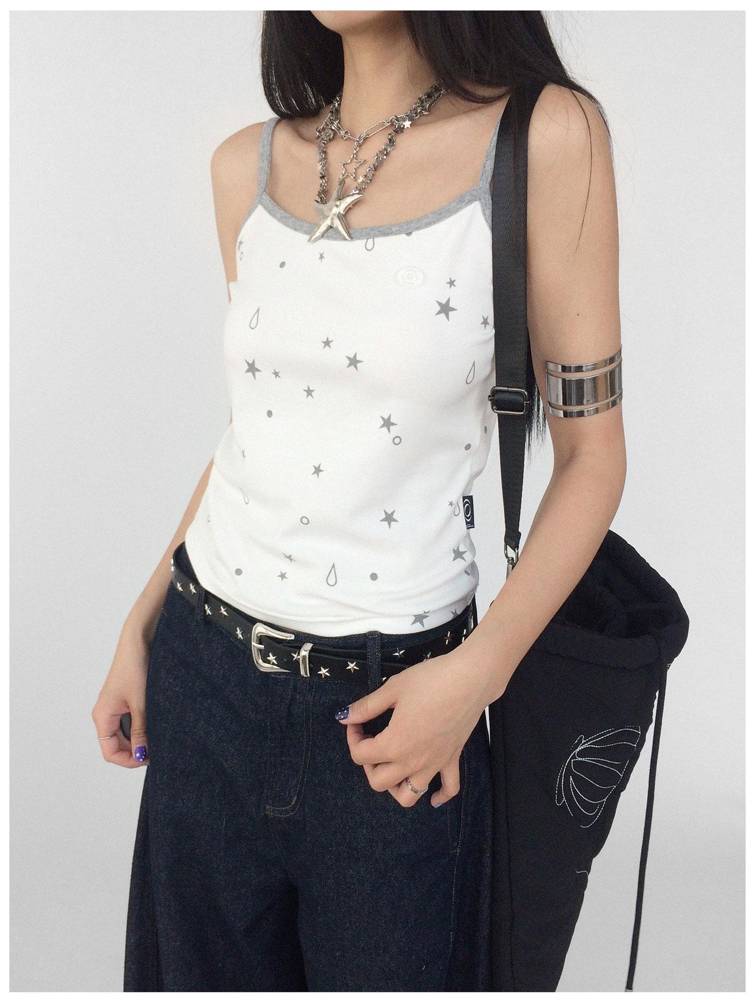 innomoood Stretch Knit Star Tears Print Slimming Camisole