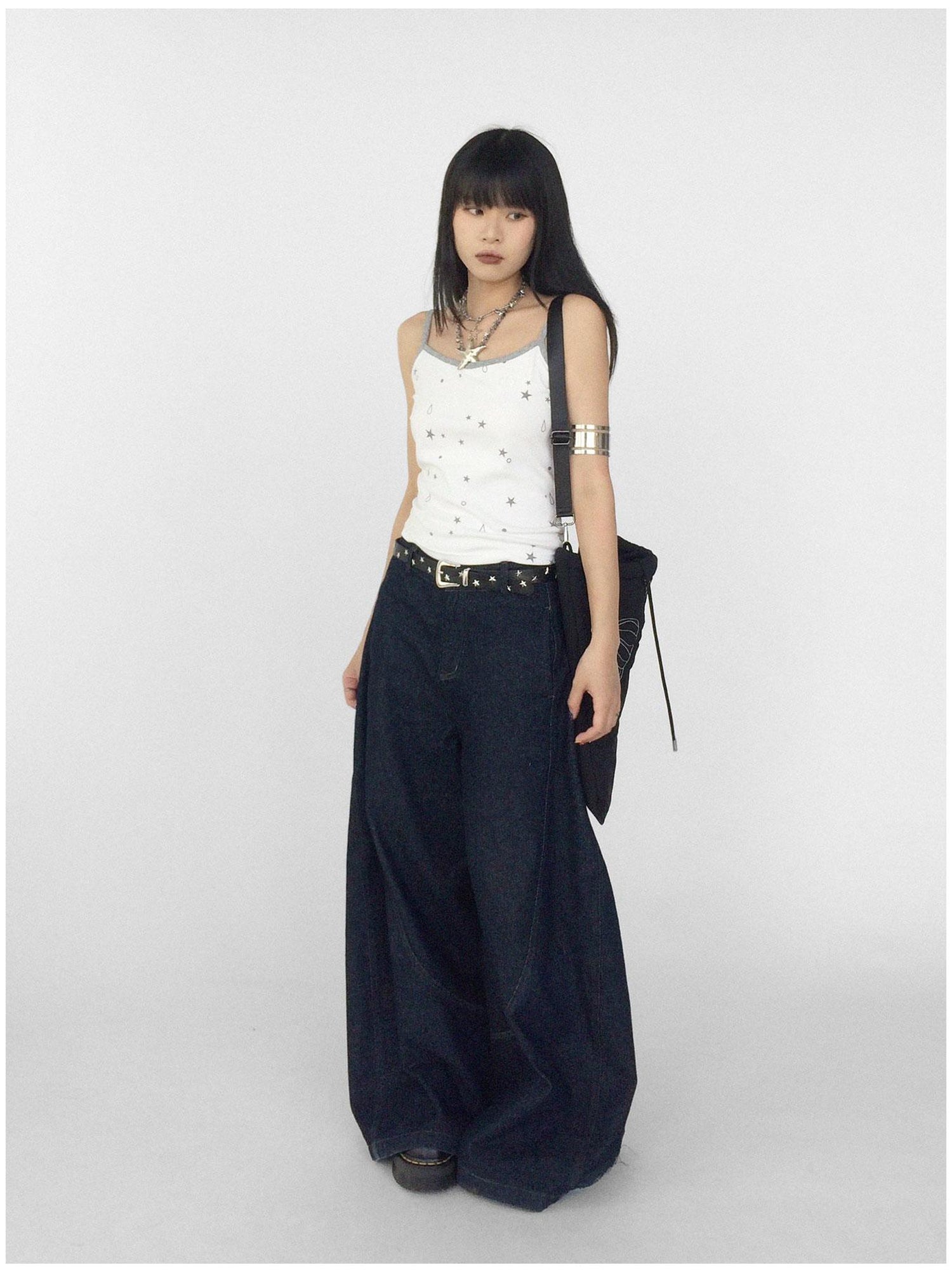 innomoood Stretch Knit Star Tears Print Slimming Camisole