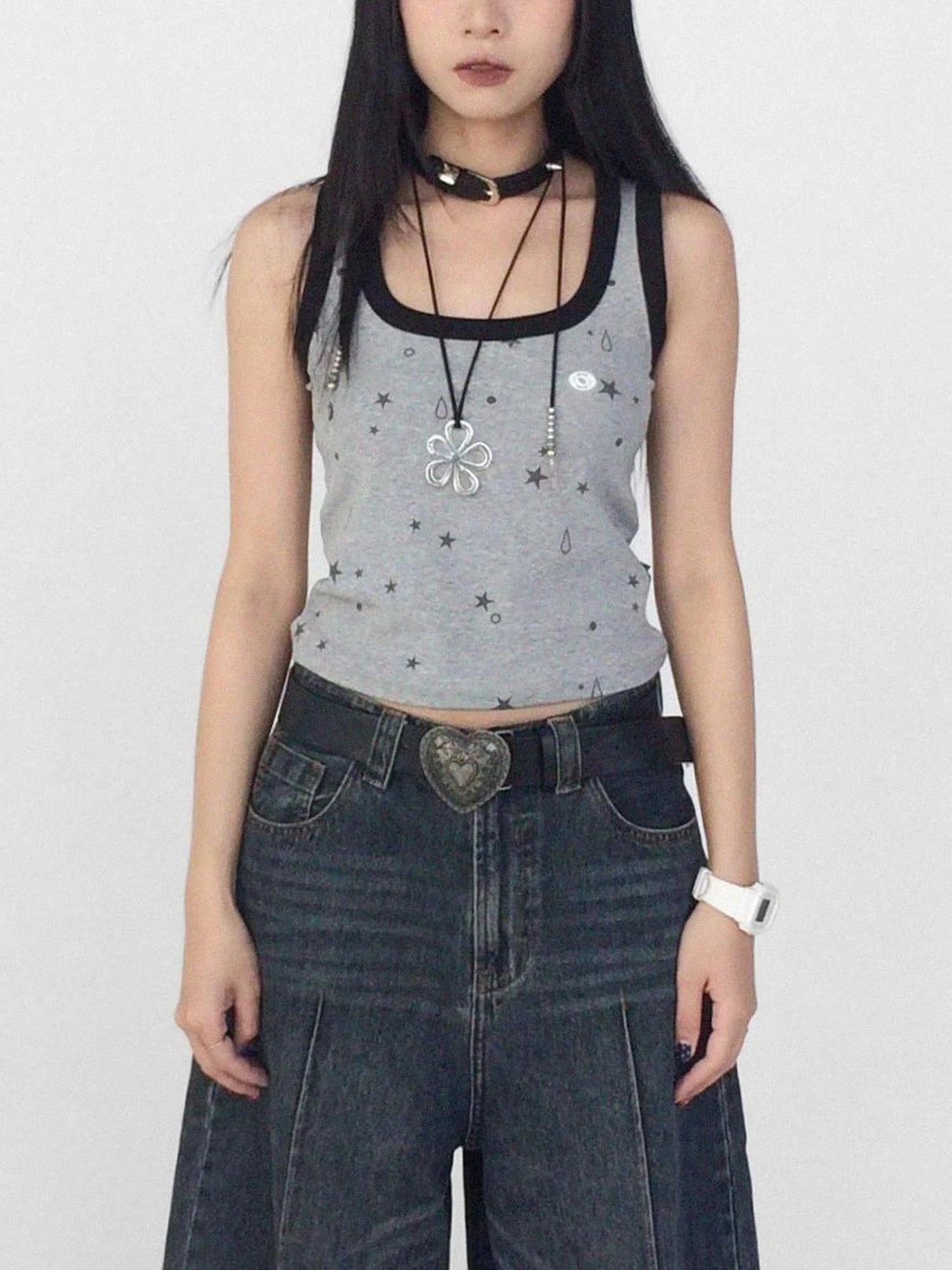 Tear Star Print Slimming Knit Vest