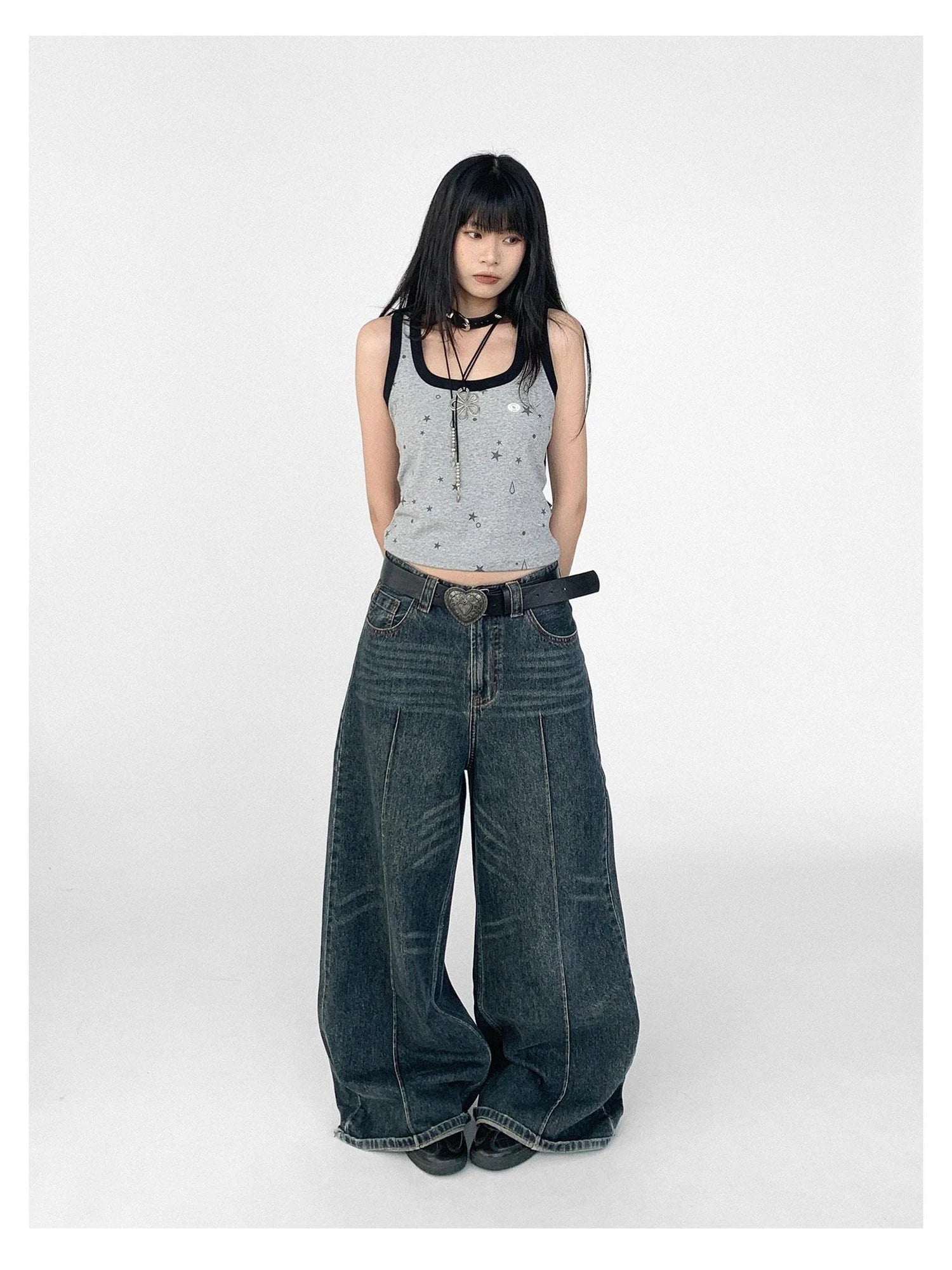 Tear Star Print Slimming Knit Vest