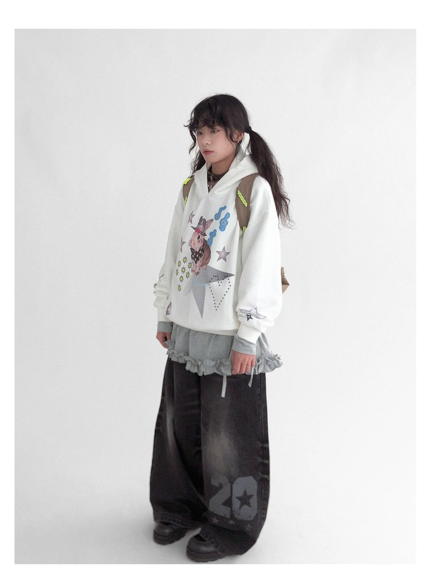 Vaporwave Bunny Graphic Fleece Hoodie