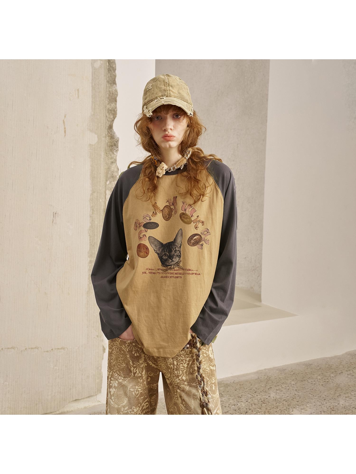 DIDDI MODA Retro Cat Coin Raglan Sleeve Tee