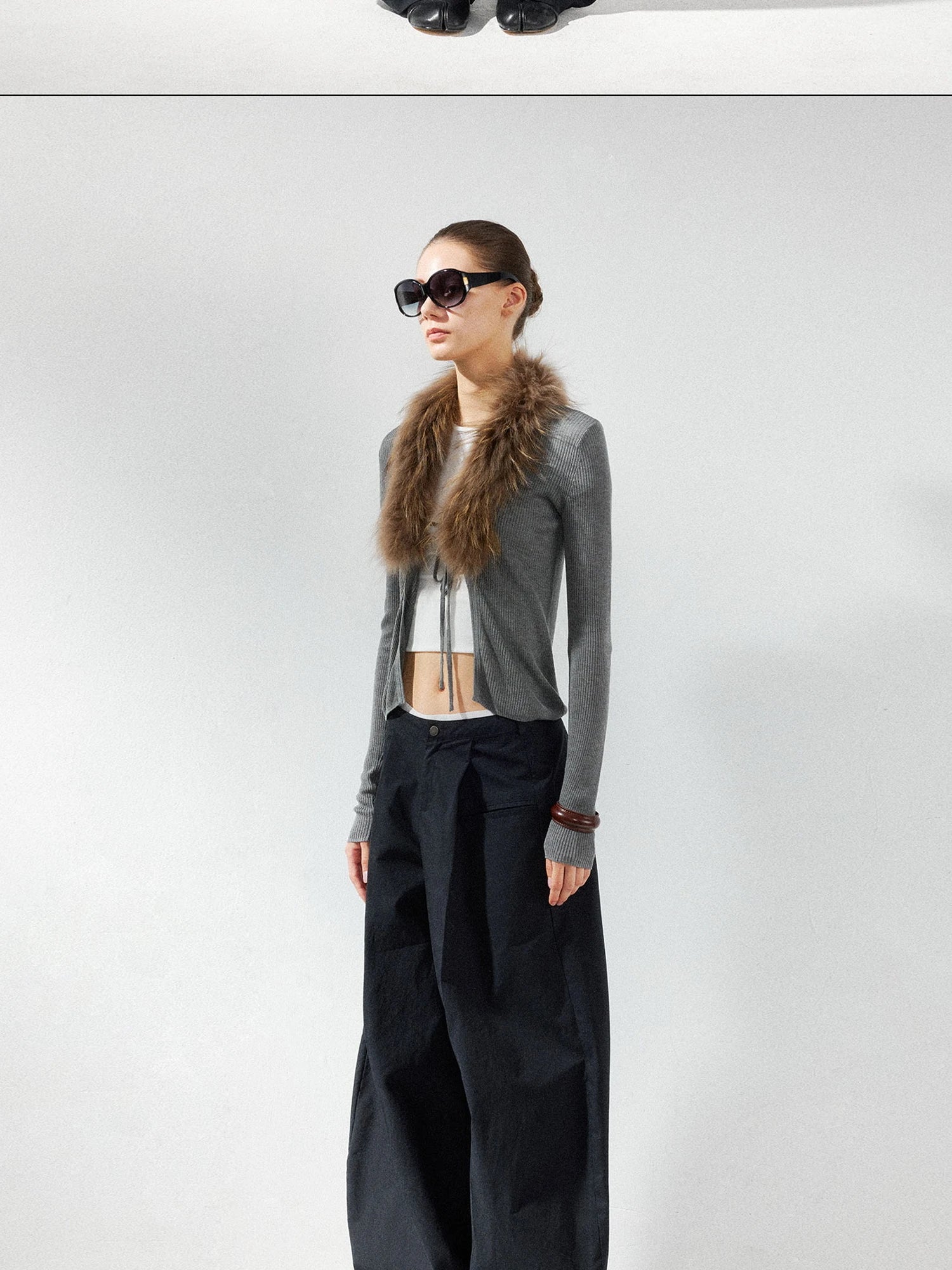 kvkv Cashmere Blend Gray Knit Cardigan With Detachable Raccoon Fur Collar