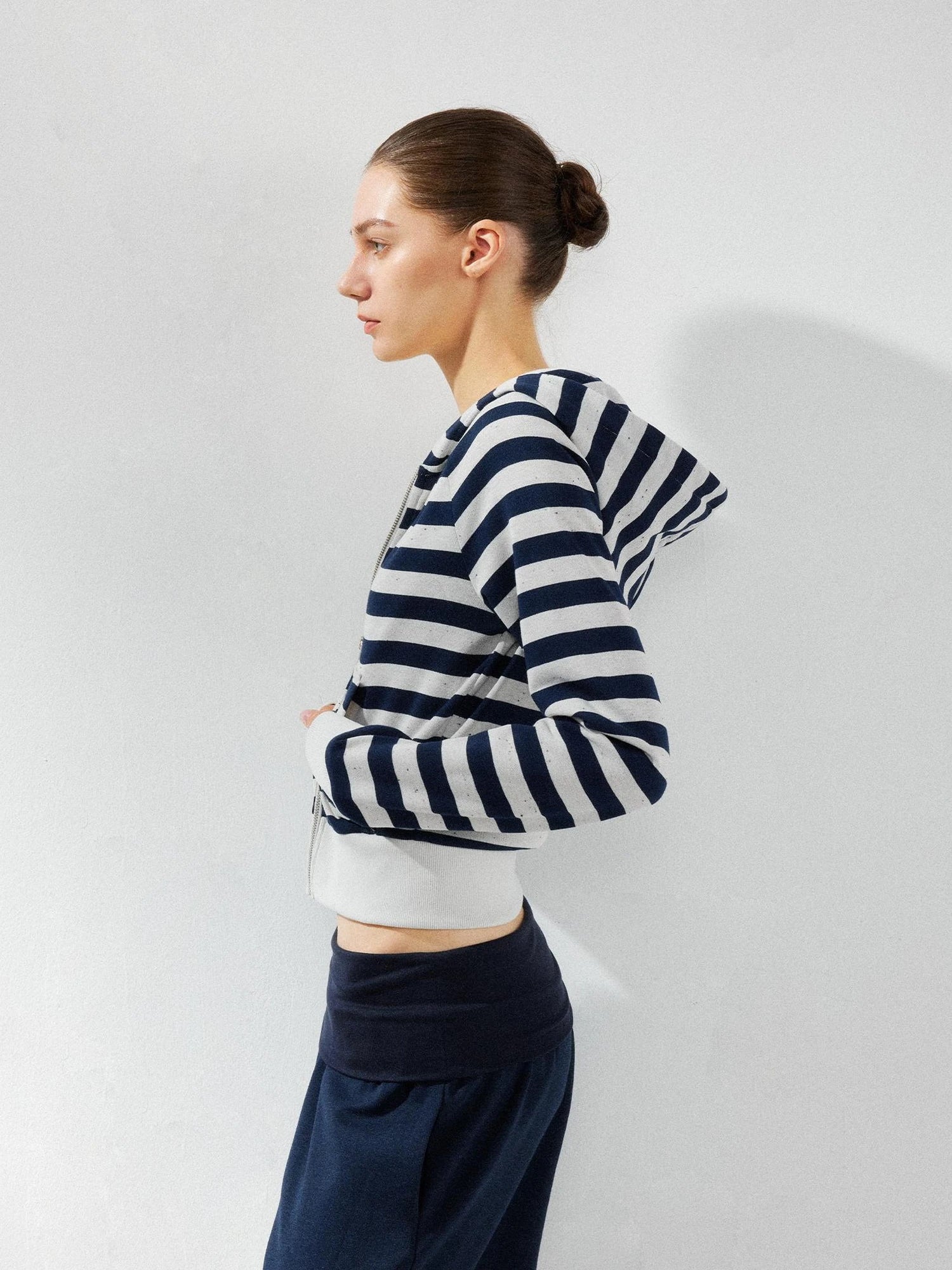 kvkv Cropped Raglan Hoodie Color Point Stripe