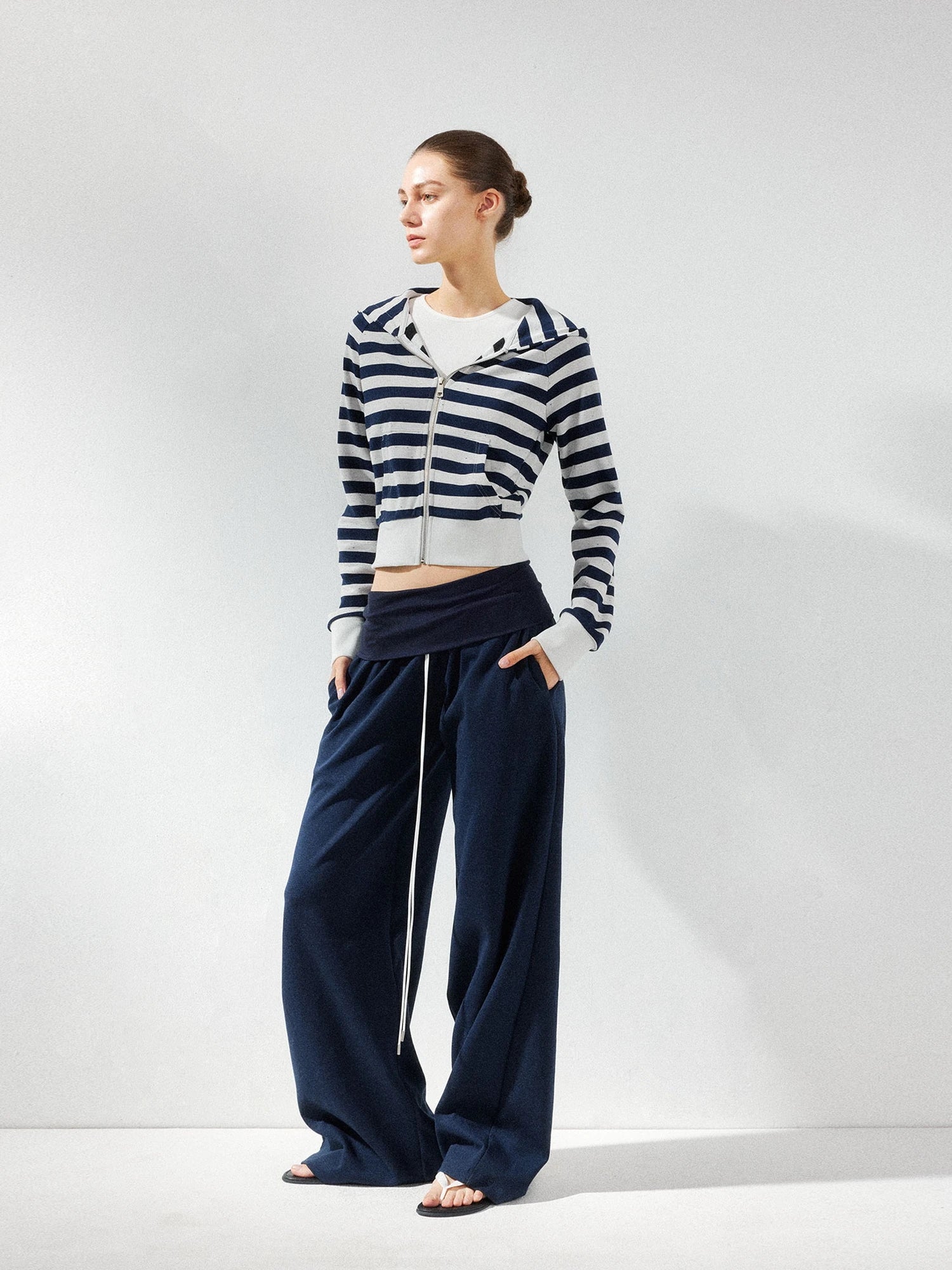 kvkv Cropped Raglan Hoodie Color Point Stripe