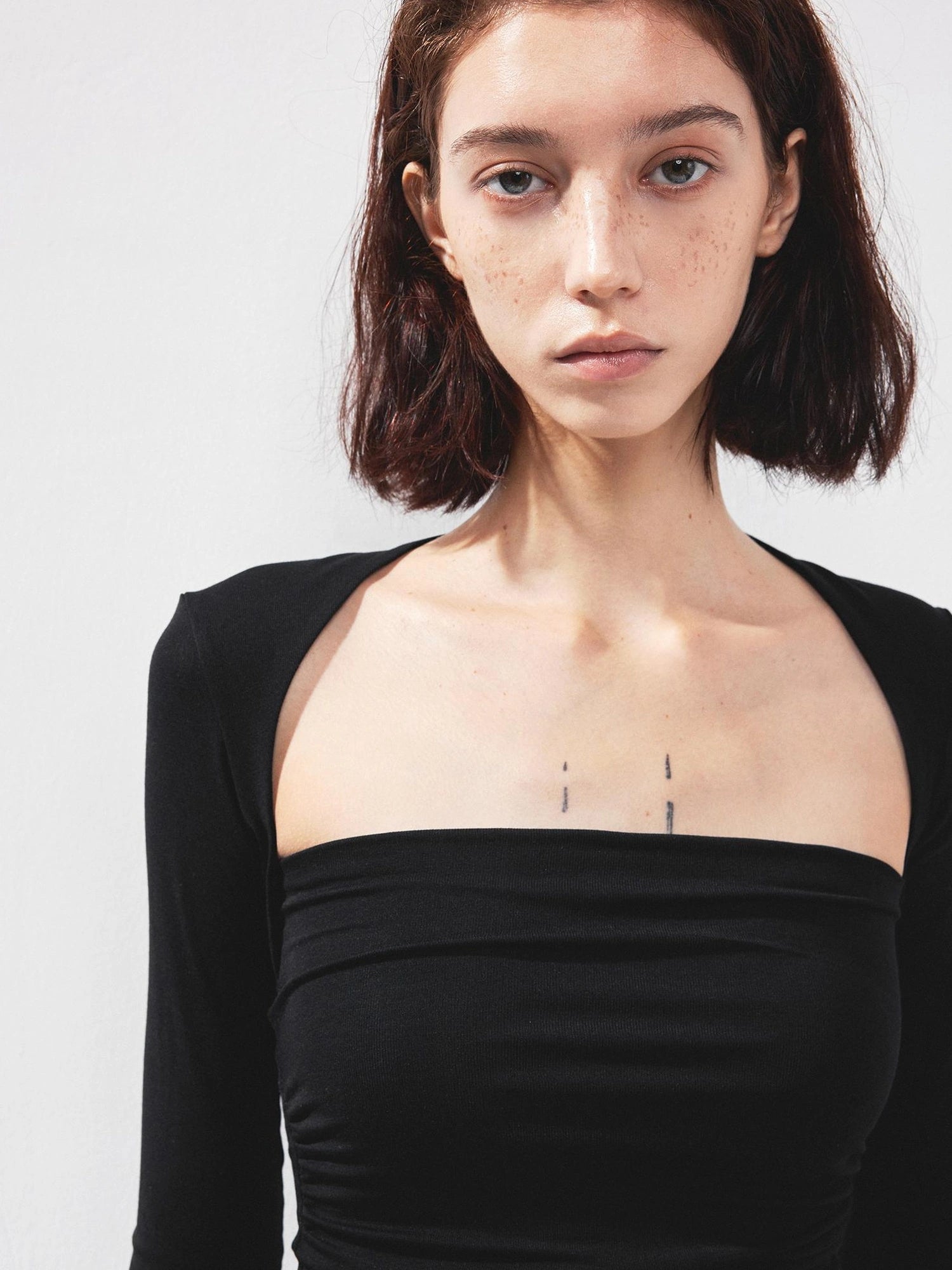 kvkv Fitted Square Neck Long Sleeve Tee