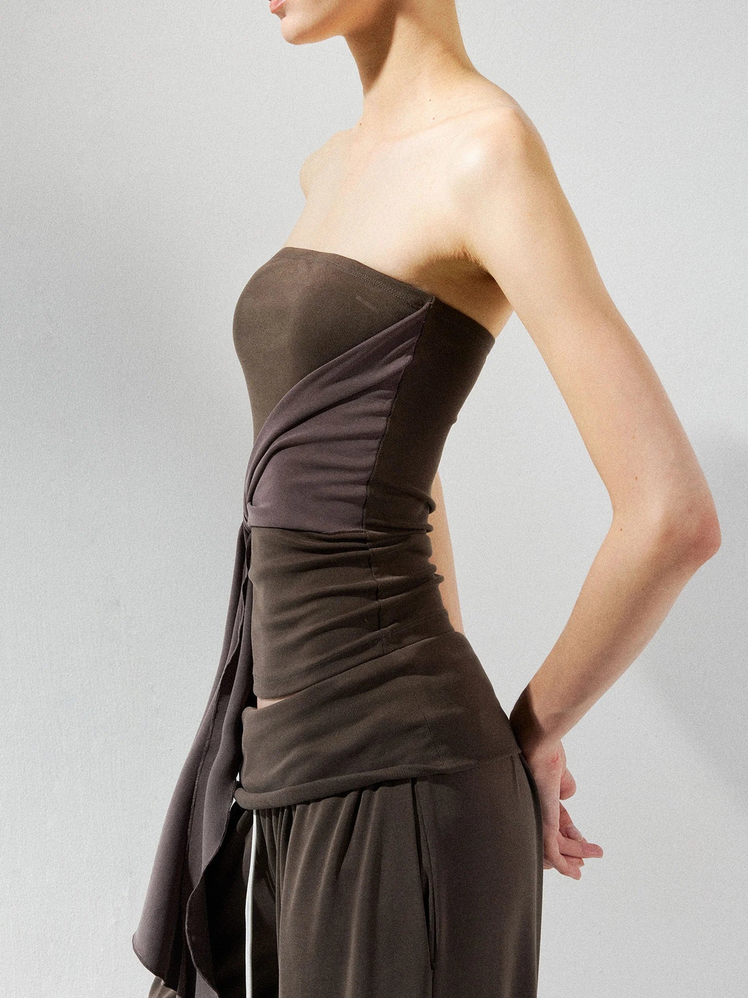 kvkv Gray Brown Ribbed Cut Out Fitted Yoga Top