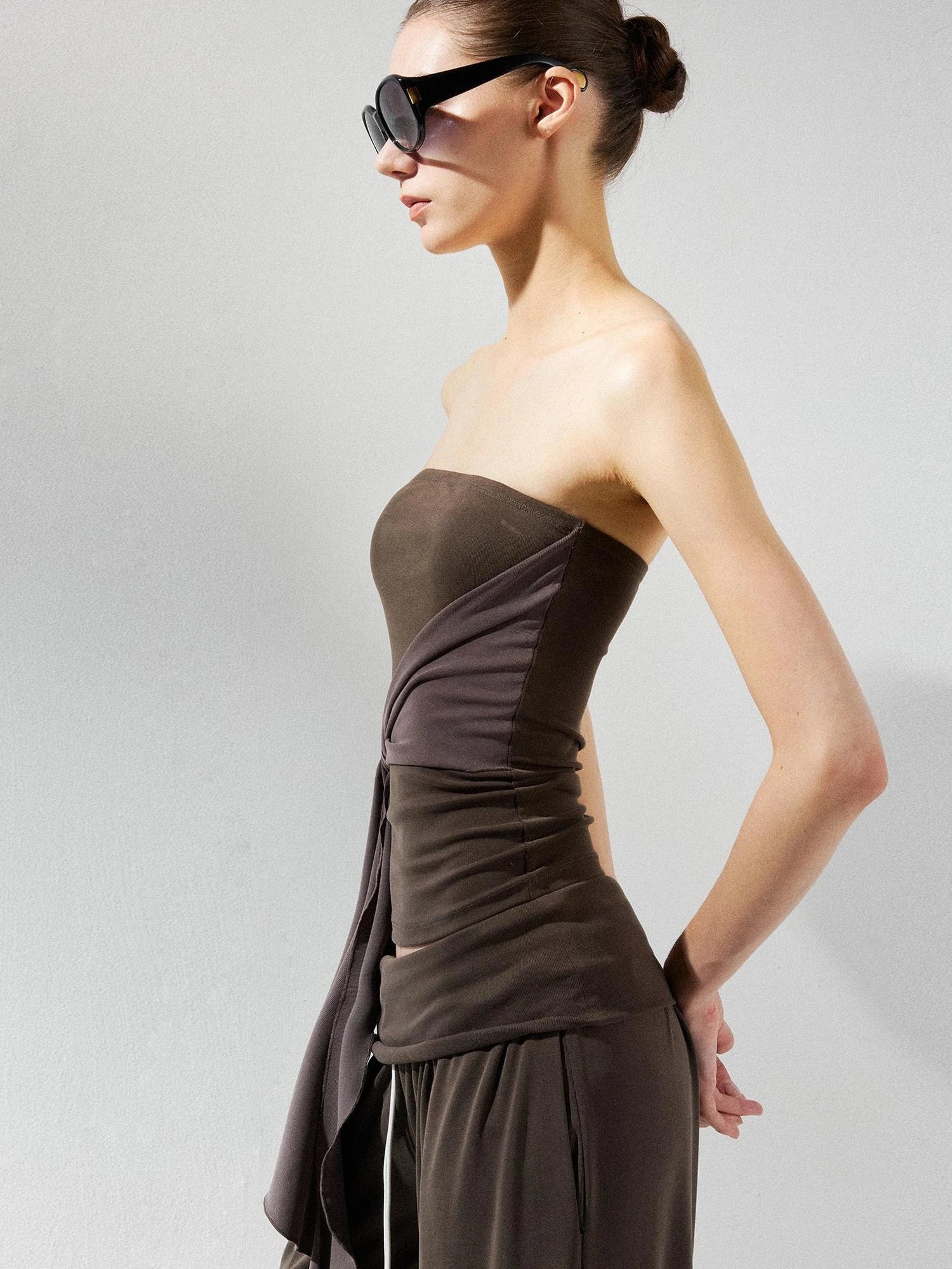 kvkv Gray Brown Ribbed Cut Out Fitted Yoga Top