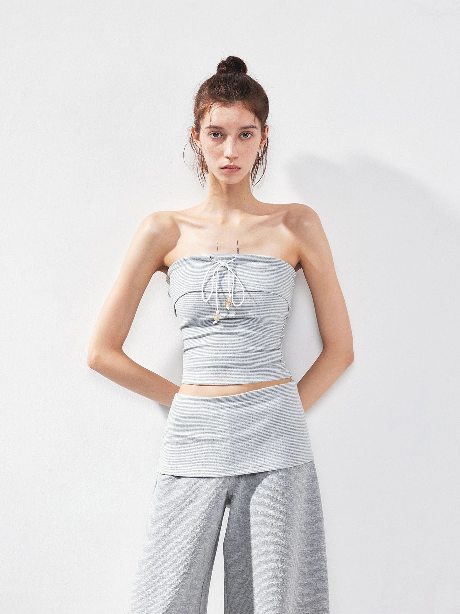 kvkv Gray Striped Fold Over Tie Front Yoga Top