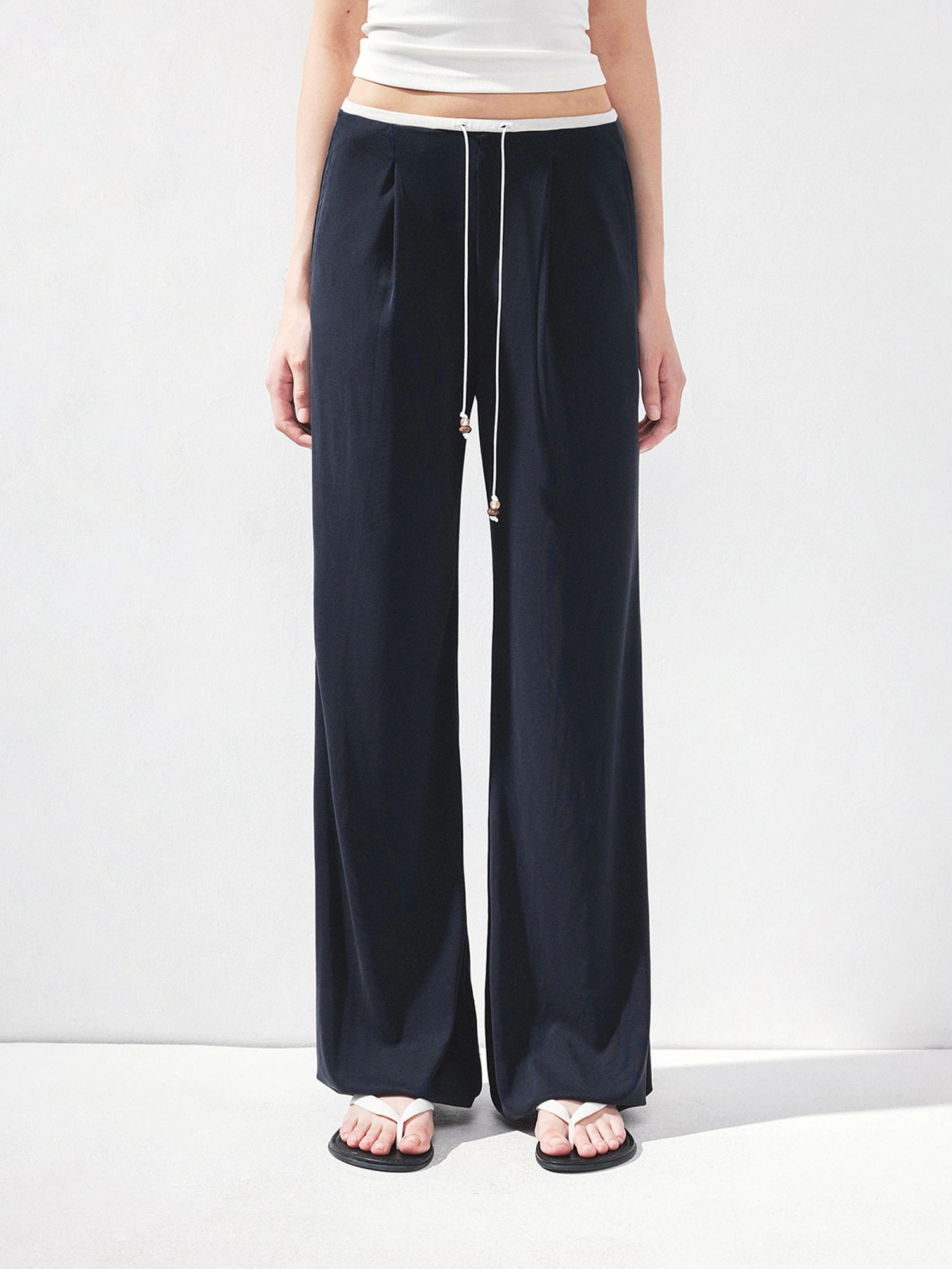 kvkv Liquid Feel Wide Leg Drawstring Ankle Pants
