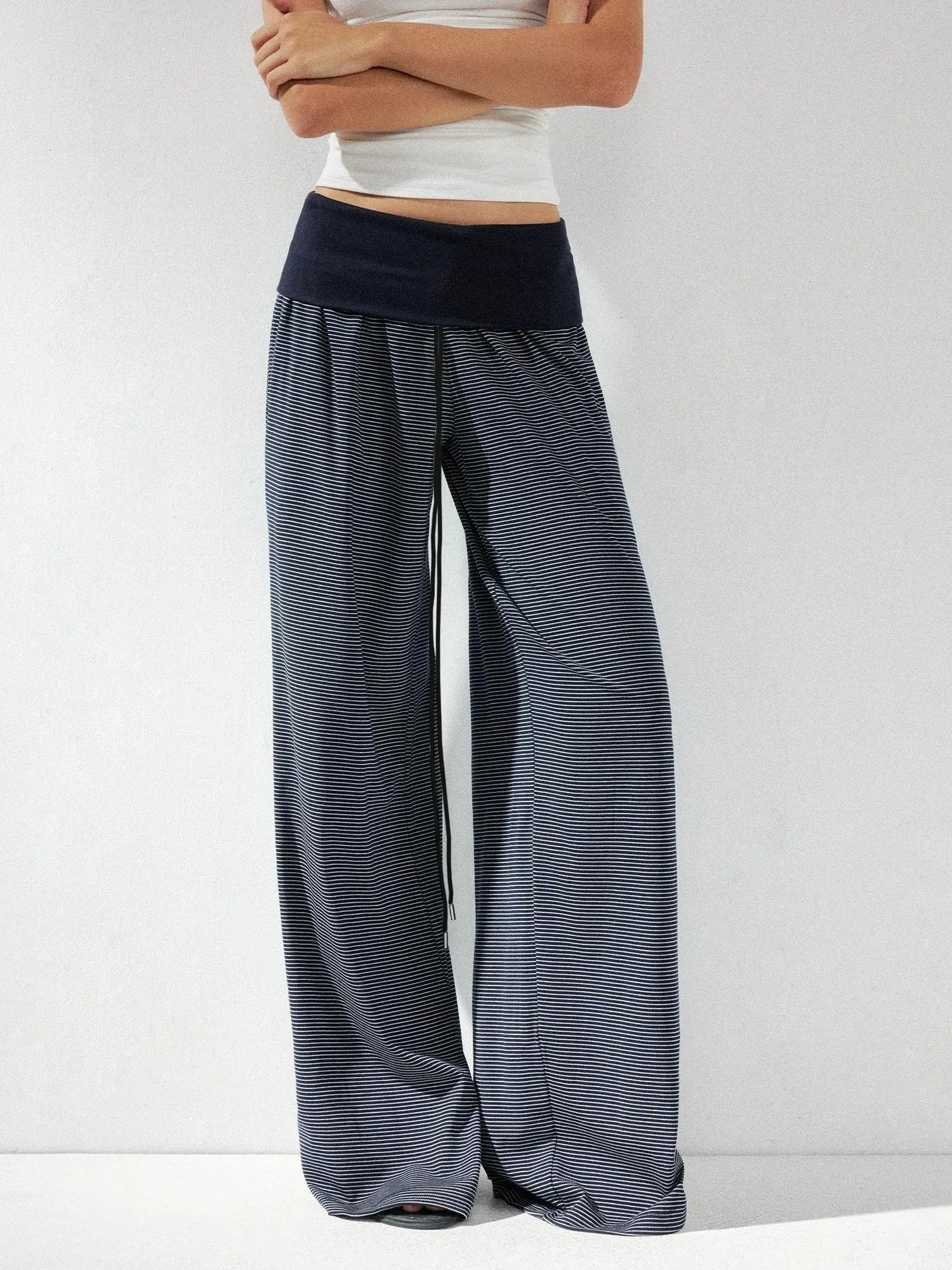 kvkv Low Rise Flared Yoga Pants With Folded Waist