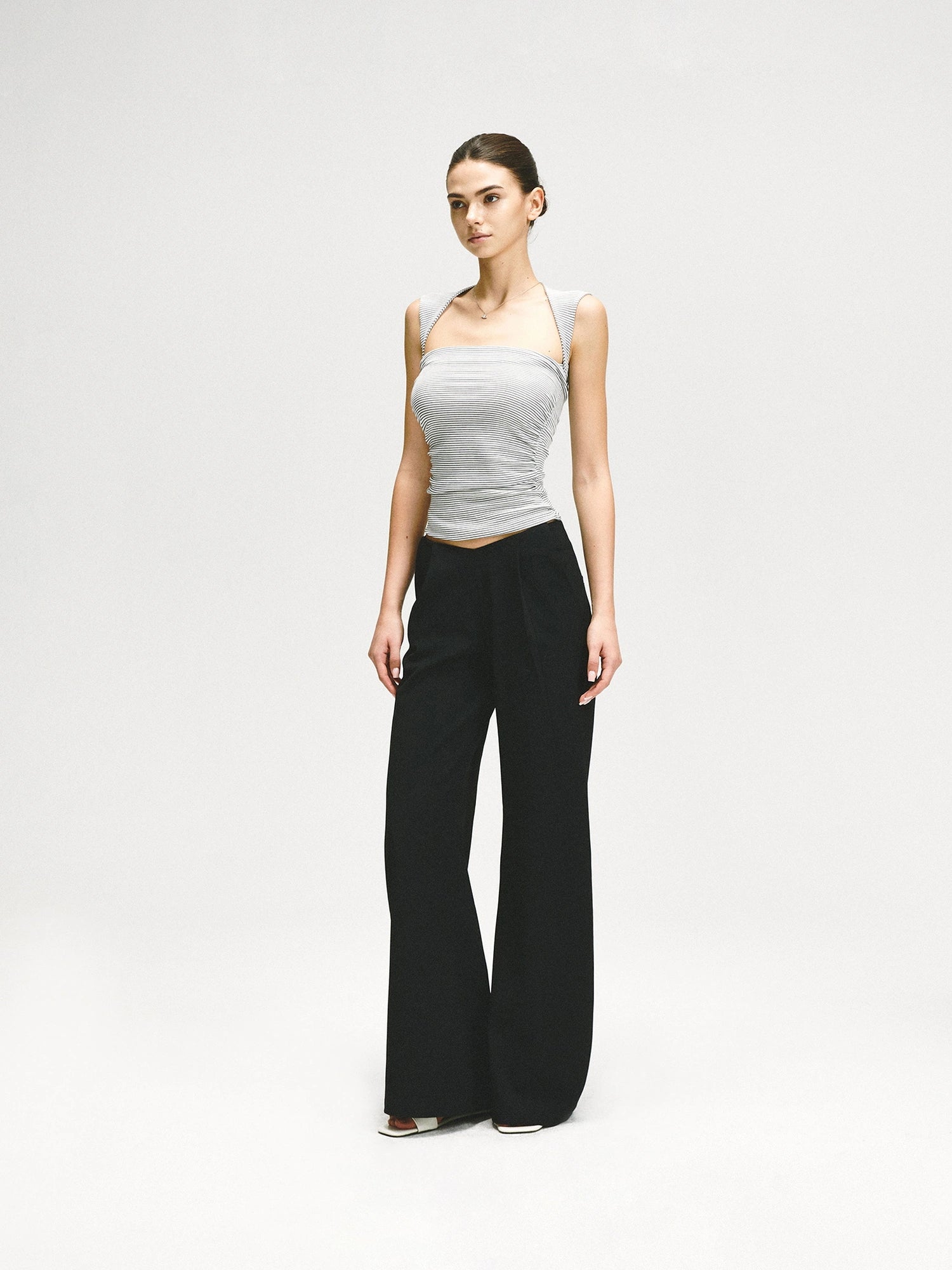 kvkv Low Rise V Waist Wide Leg Trousers