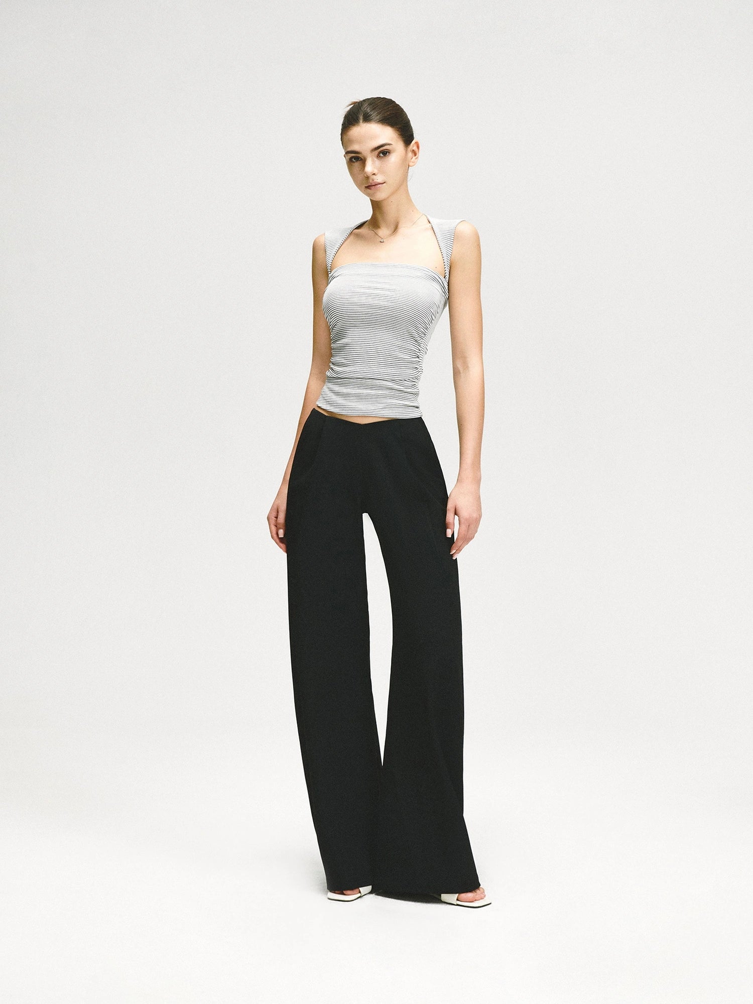 kvkv Low Rise V Waist Wide Leg Trousers